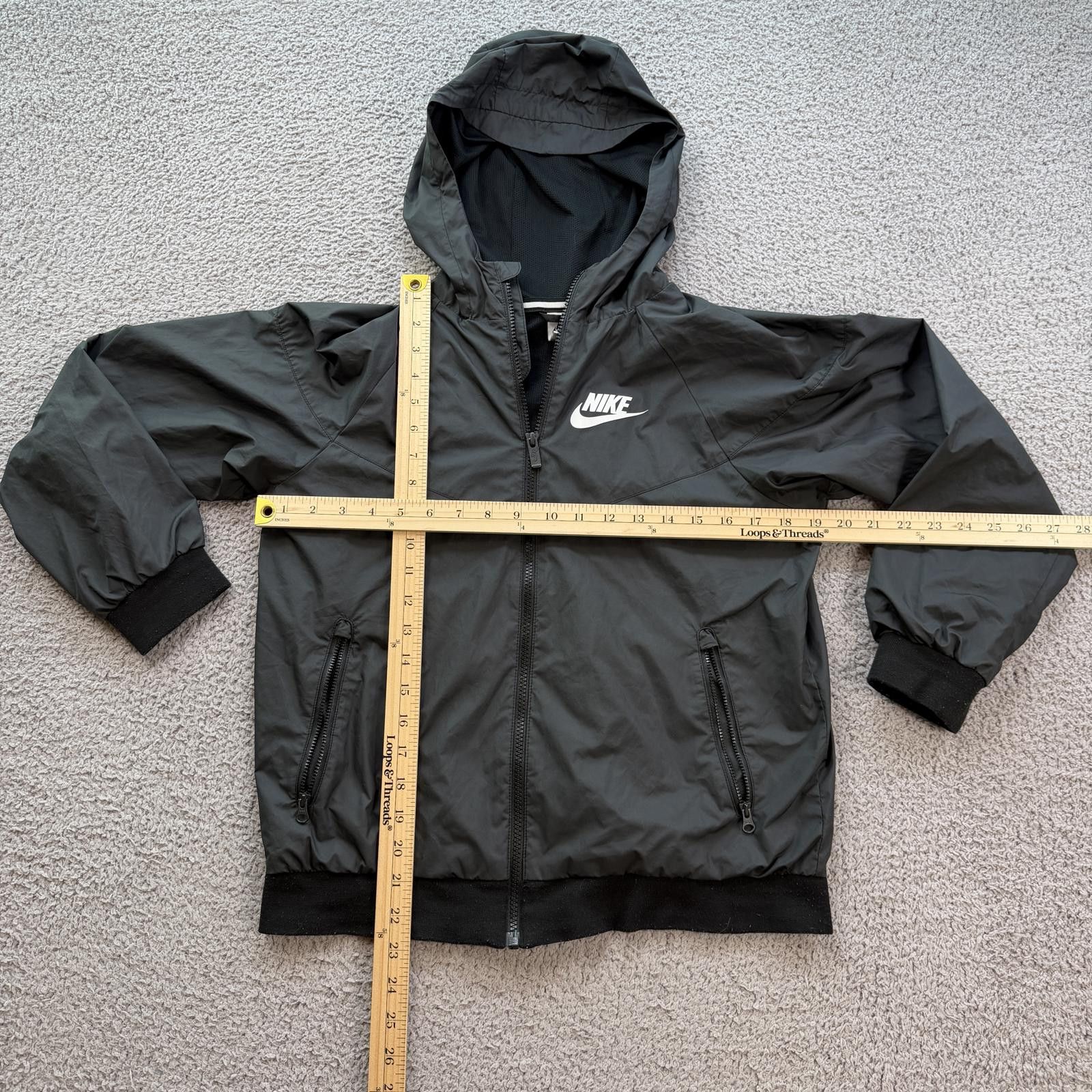 Nike Nike Windbreaker Jacket Mens Large Gray Full Zip Hooded Size US L / EU 52-54 / 3 - 3 Thumbnail