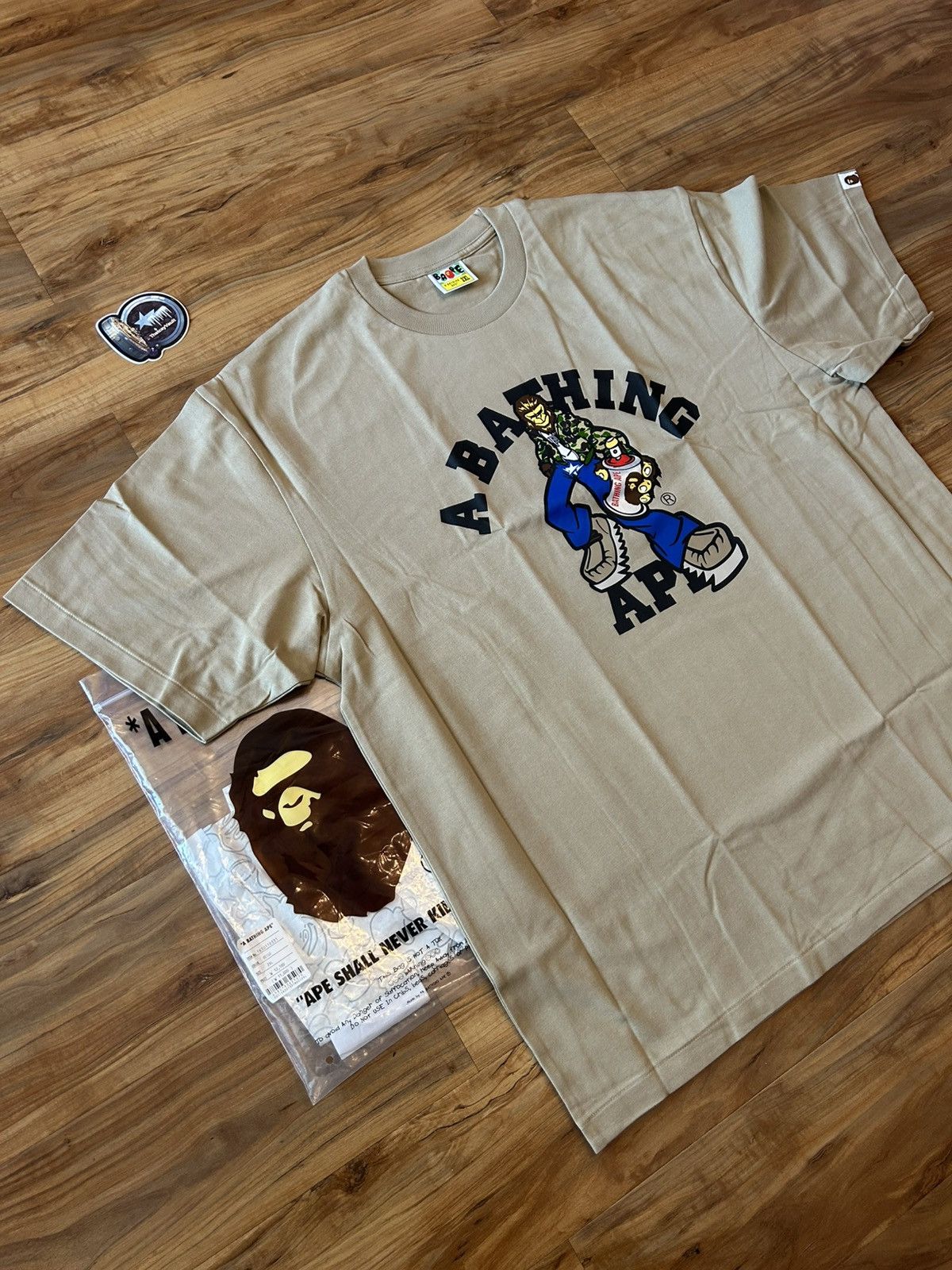Bape NEW Bape Beige Graffiti Logo Tee Size US M / EU 48-50 / 2 - 4 Thumbnail