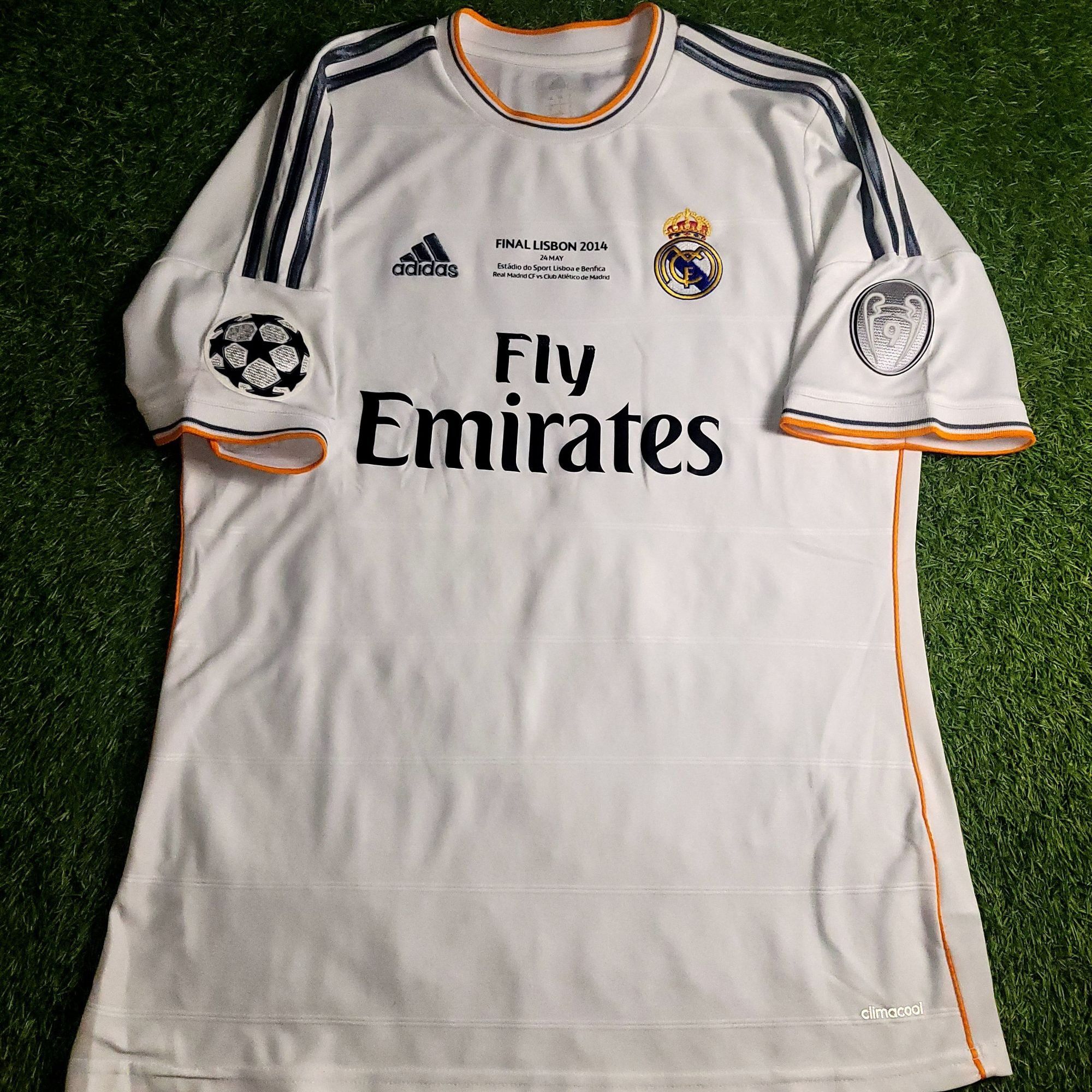 Adidas Ronaldo Real Madrid UEFA FINAL 2013 2014 Soccer Jersey L Size US L / EU 52-54 / 3 - 2 Thumbnail