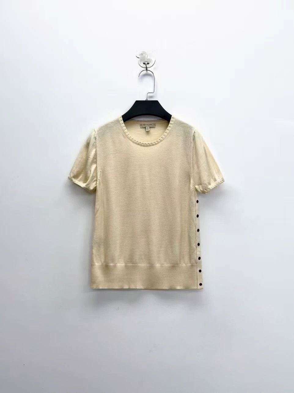 Burberry burberry beige short sleeve knit top Size S / US 4 / IT 40 - 1 Thumbnail