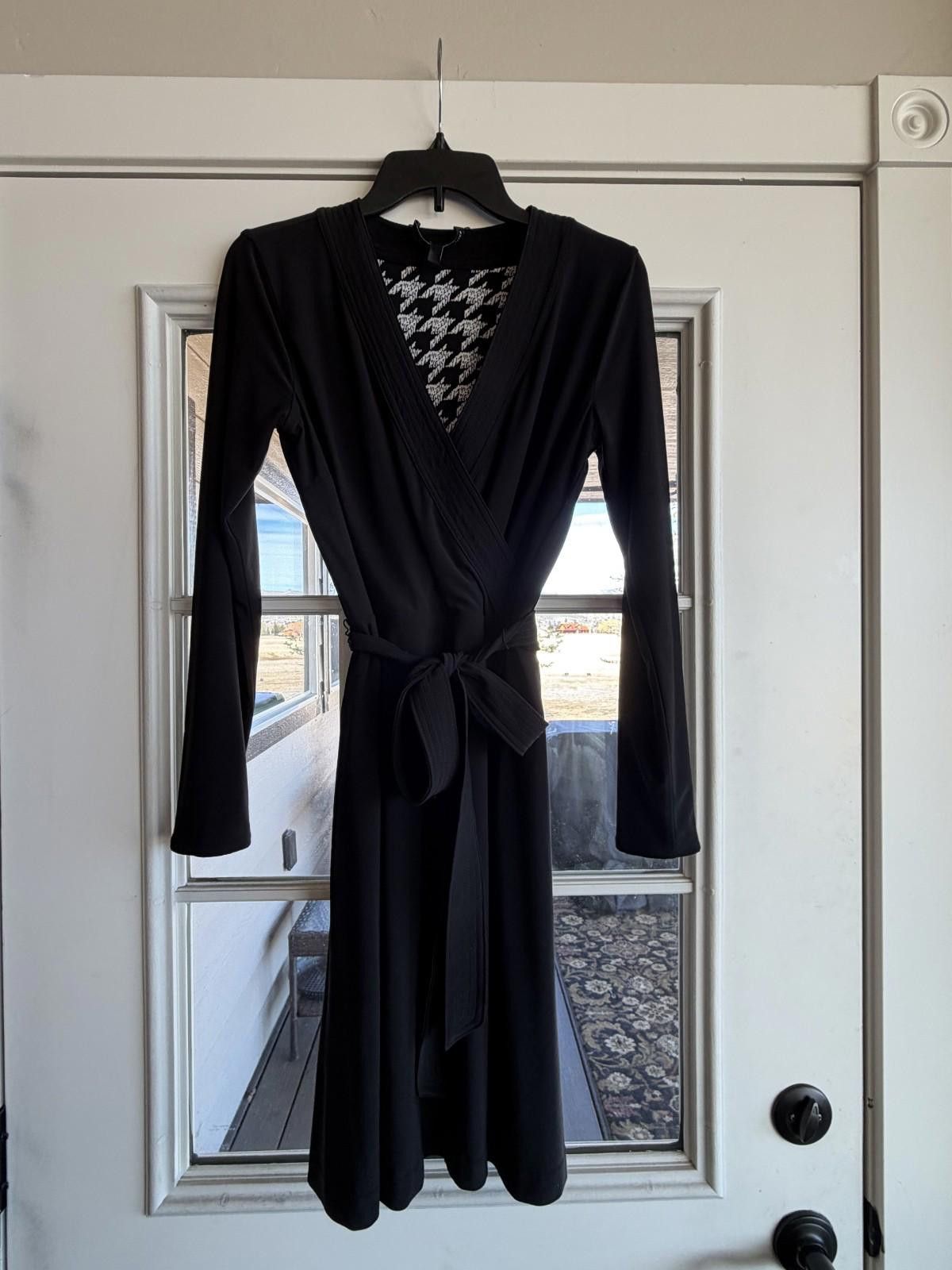 Other WHBM Bold Houndstooth Reversible Faux Wrap Belted Dress 6 Size M / US 6-8 / IT 42-44 - 9 Thumbnail