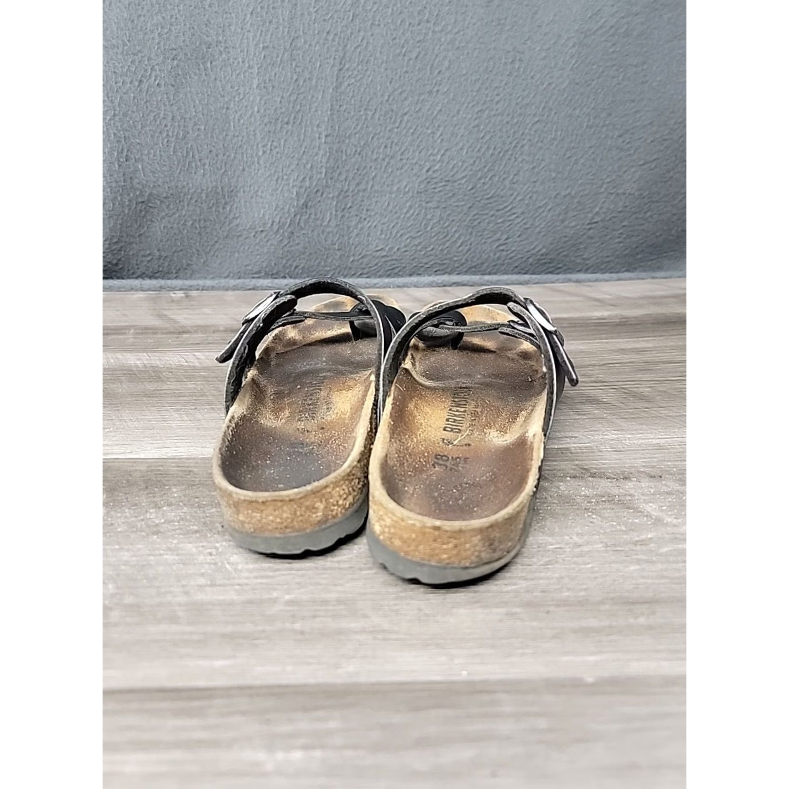 Birkenstock Birkenstock Sandals Womens 38 L7 M5 Buckle Strap Leather Brown 245 Size US 7 / IT 37 - 4 Thumbnail