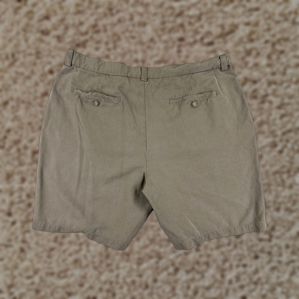 Tommy Bahama Tommy Bahama Shorts Men 40 Beige Bermuda Silk Pleated Beach Resort Vacation Chino Casual Pockets Logo 100% Silk Vintage No Size US 40 / EU 56 - 1 Thumbnail