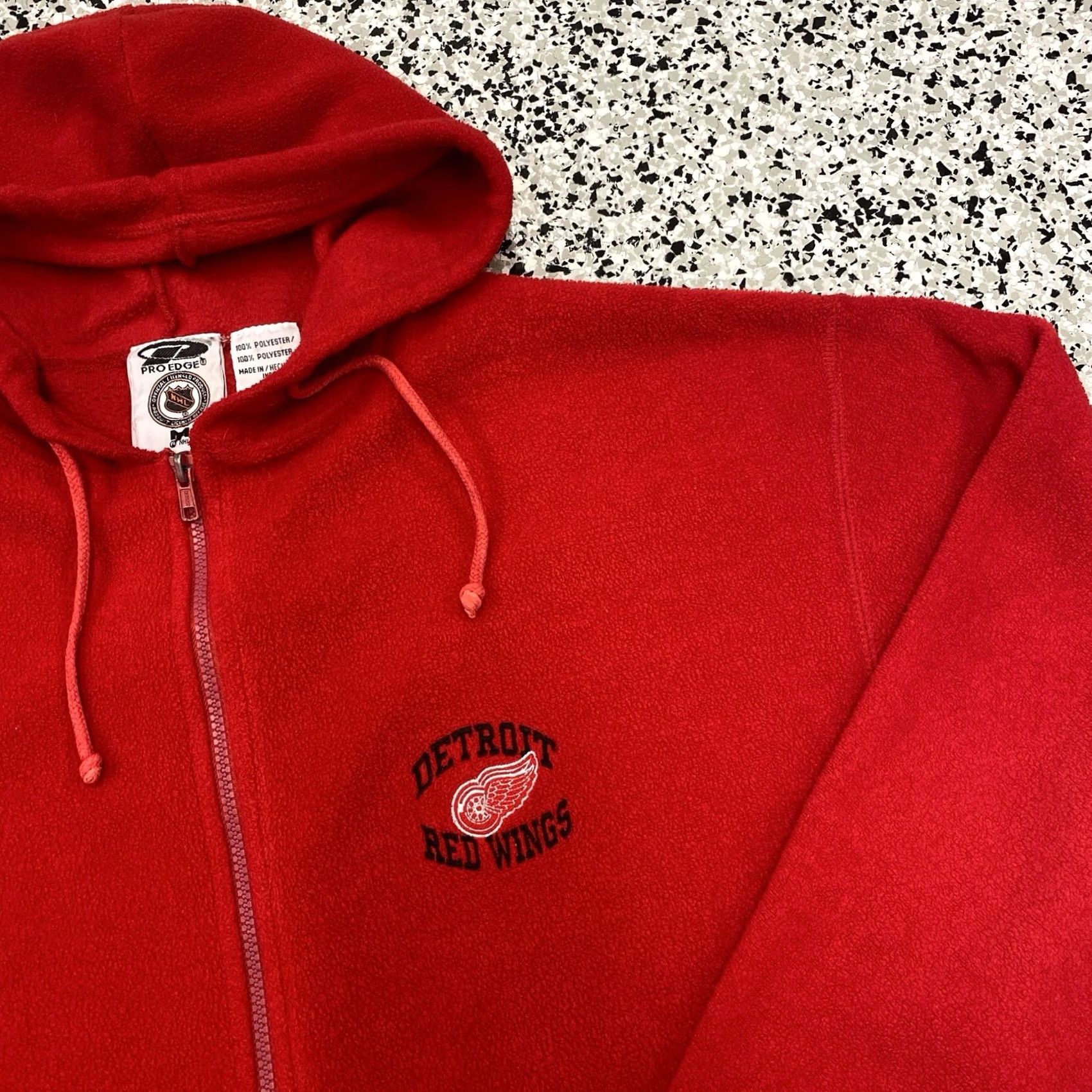 Russell Athletic VINTAGE Russell Athletic Pro Edge Detroit Red Wings Hockey NHL Hoodie Sweatshirt Zip Red Medium Mens Size US M / EU 48-50 / 2 - 2 Thumbnail