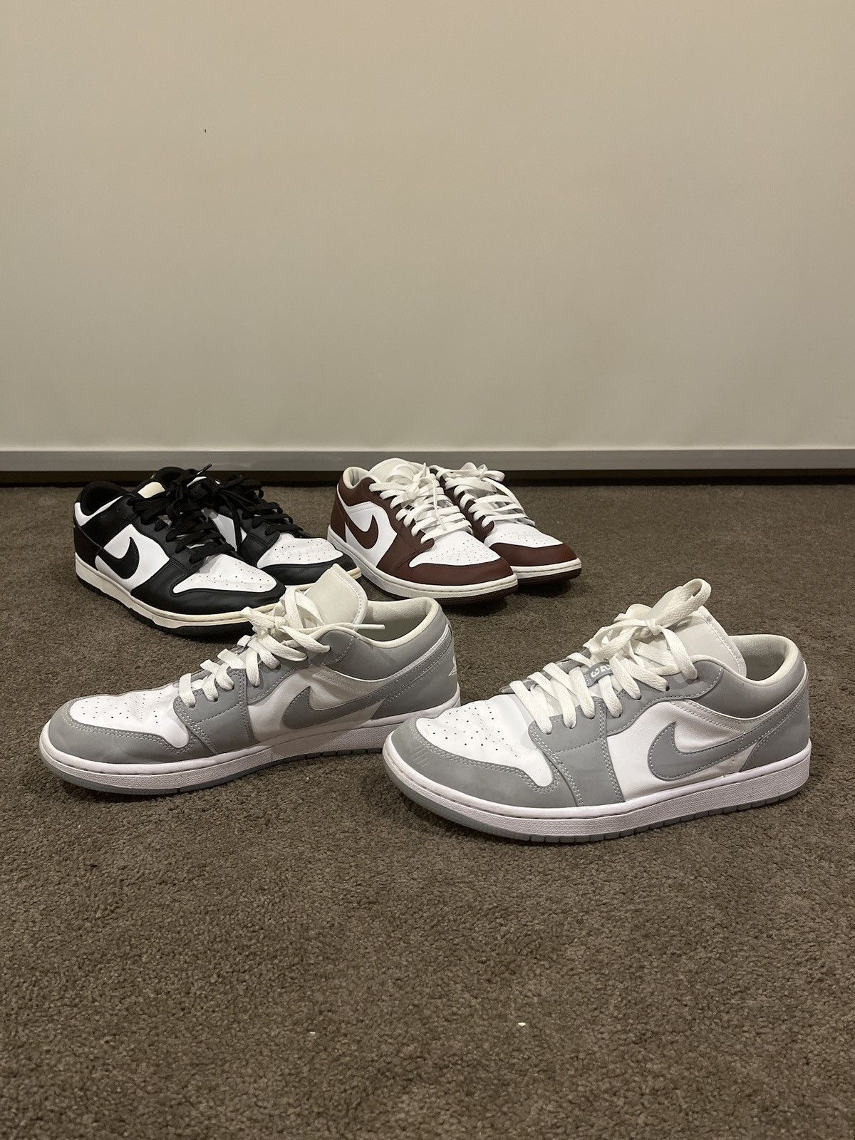 Nike Wolf grey jordan low (M 10.5 / W 12) nike Size US 10.5 / EU 43-44 - 3 Thumbnail