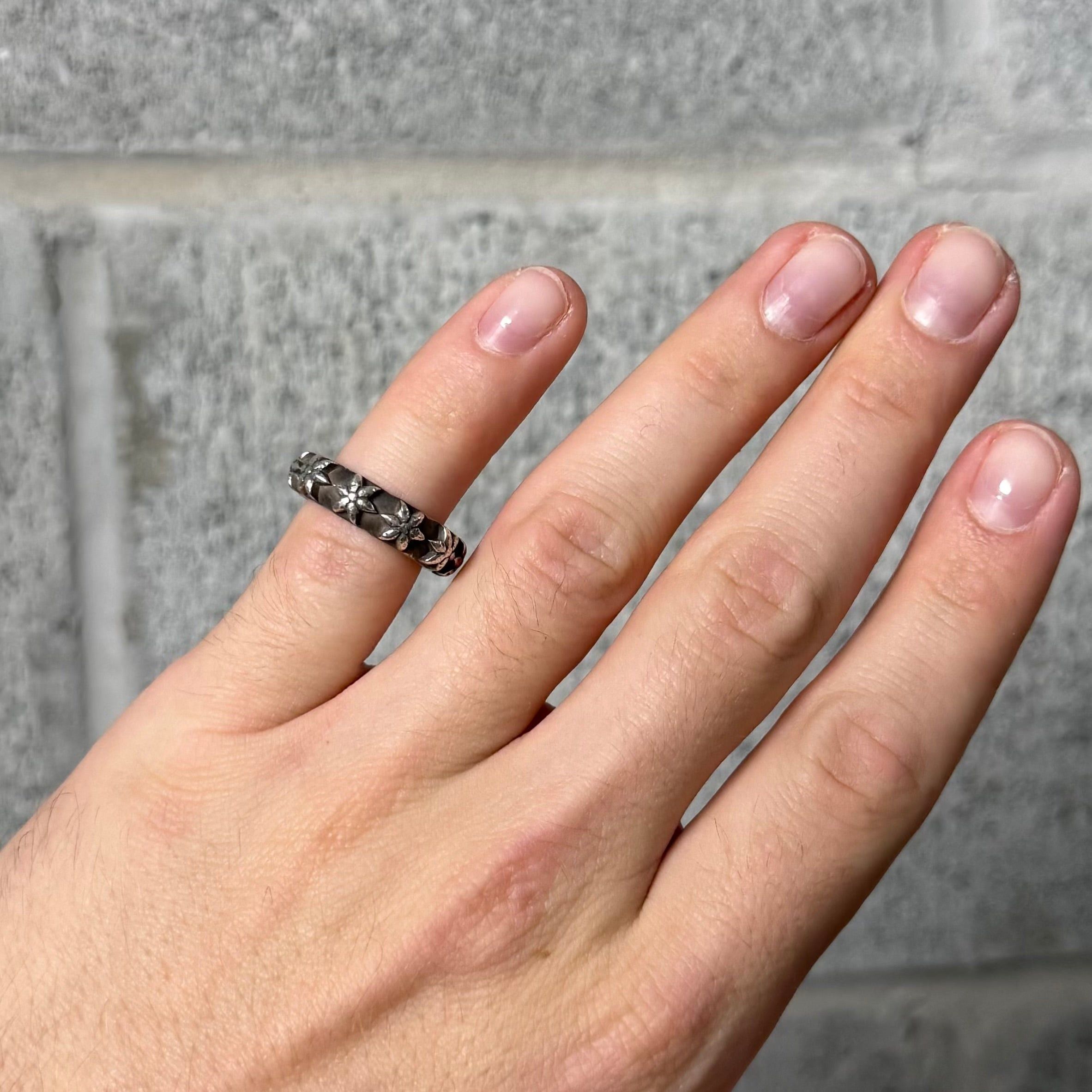 Chrome Hearts Chrome Hearts Star Band Ring Size ONE SIZE - 2 Thumbnail