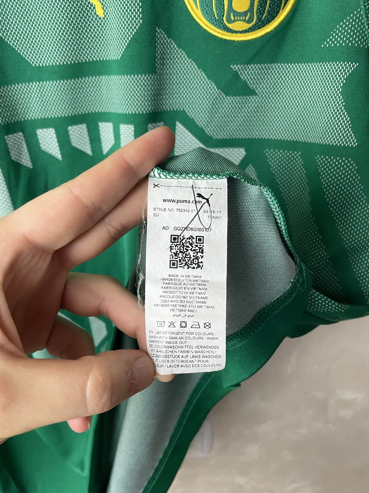 Puma Cameroon 2018 2020 home football short soccer jersey Size US M / EU 48-50 / 2 - 5 Thumbnail
