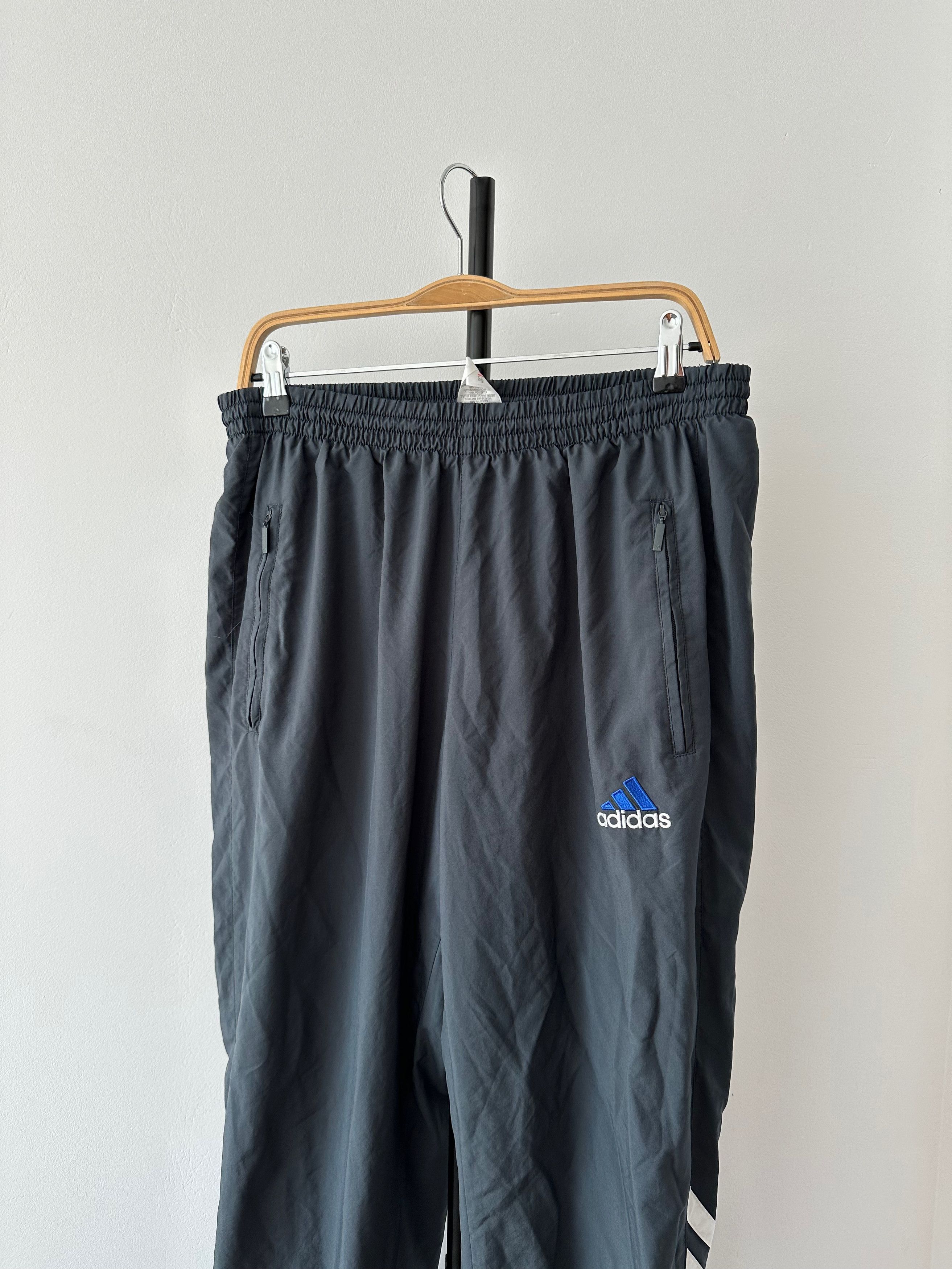 Adidas 00's Adidas Vintage polyester track pants joggers Size US 34 / EU 50 - 3 Thumbnail