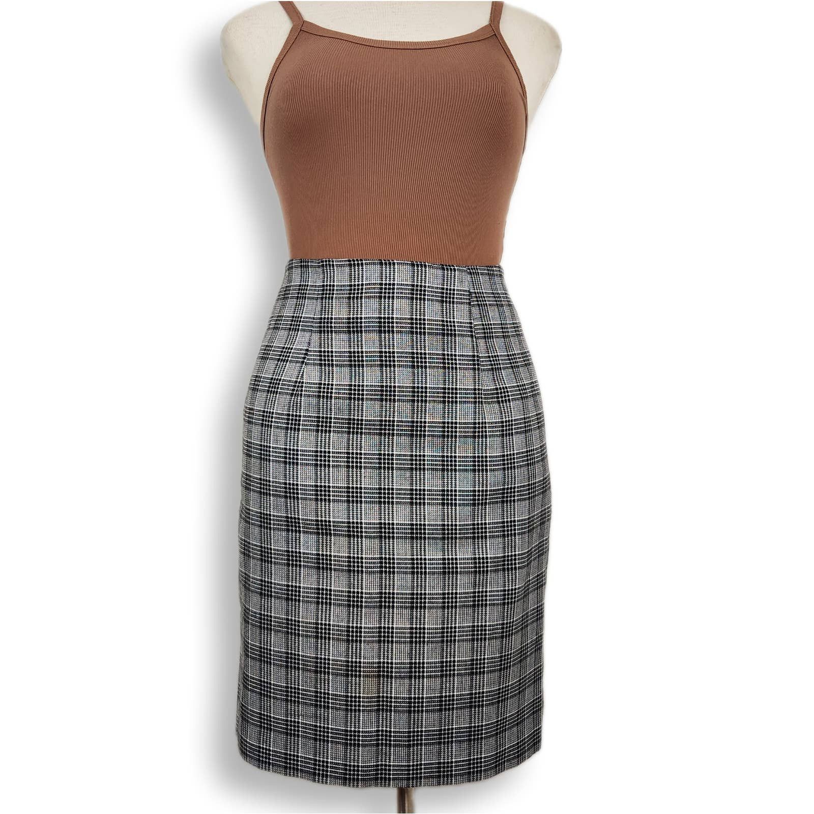 Vintage Classic Black & White Plaid Skirt S-M