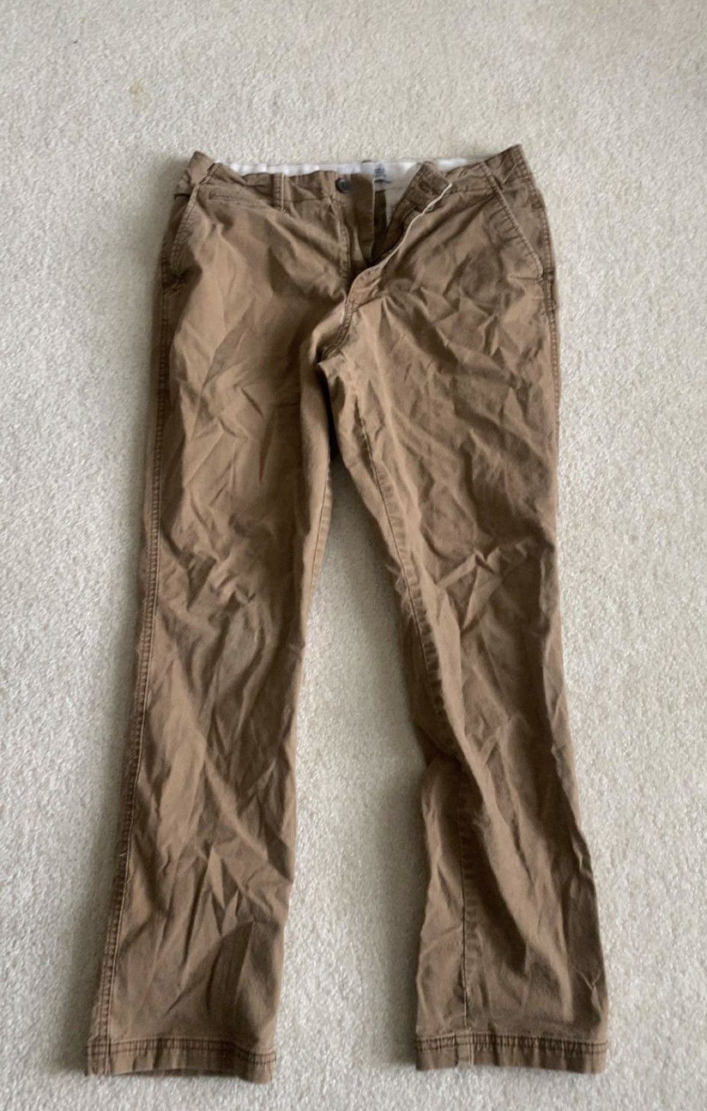 Old Navy Old Navy Straight Built-In Flex Pants Size US 32 / EU 48 - 1 Thumbnail