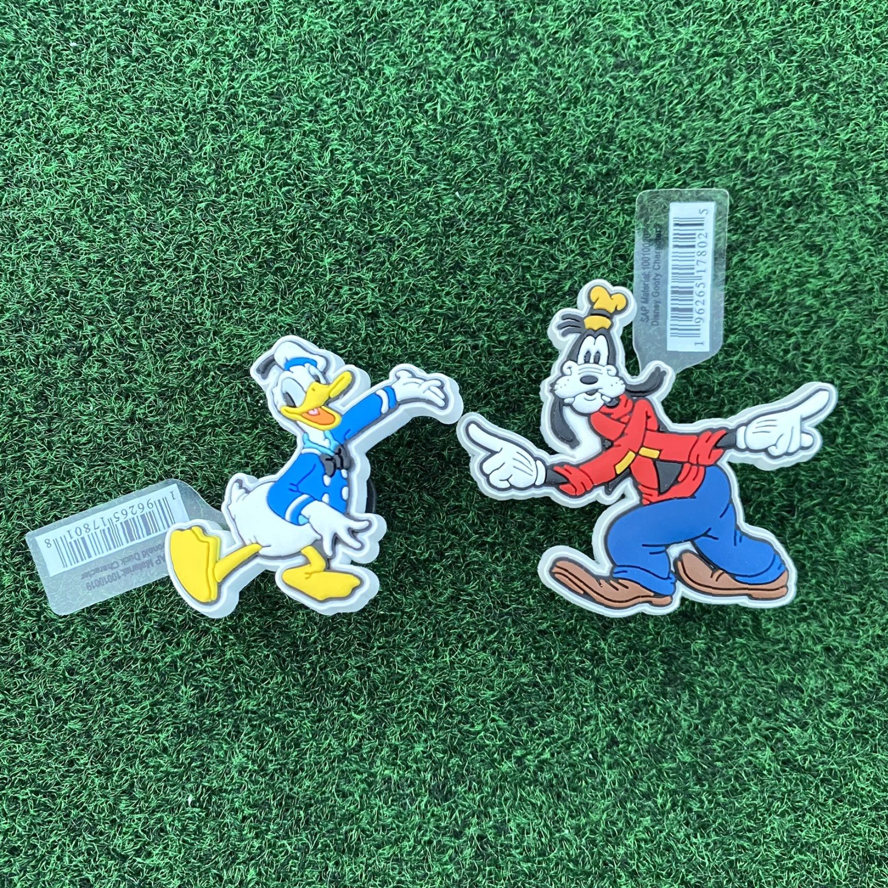 Crocs Jibbitz Disney Goofy Donald Duck Crocs Charm Set Navy Multicolor 2pcs Shoes Accessories Teens Mens Womens Girls Boys Size ONE SIZE - 2 Thumbnail