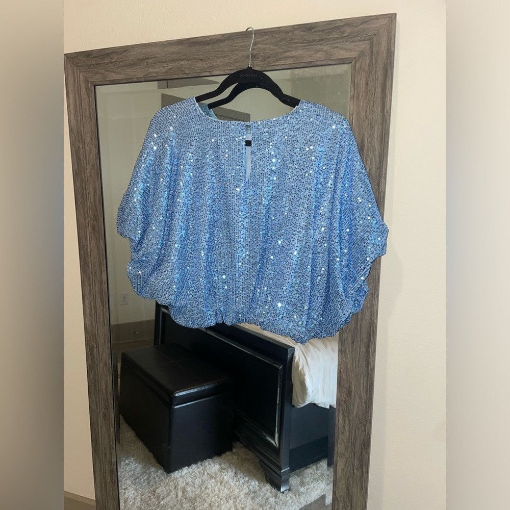 Other NWT Endless rose blue sequin puff crop top Size M / US 6-8 / IT 42-44 - 5 Thumbnail