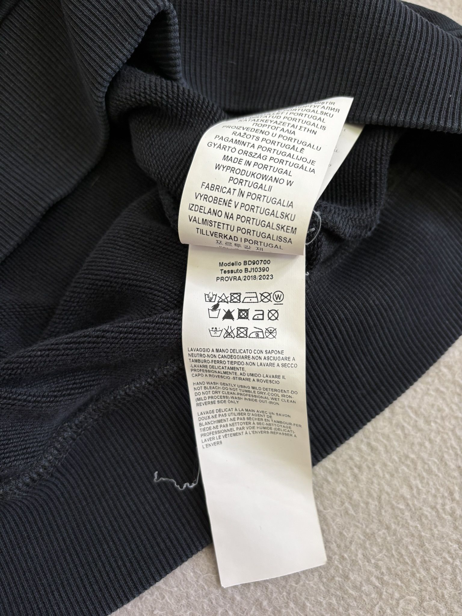 Versus Versace Versus Versace Box Logo Black sweatshirt size XL Size XL / US 12-14 / IT 48-50 - 15 Thumbnail
