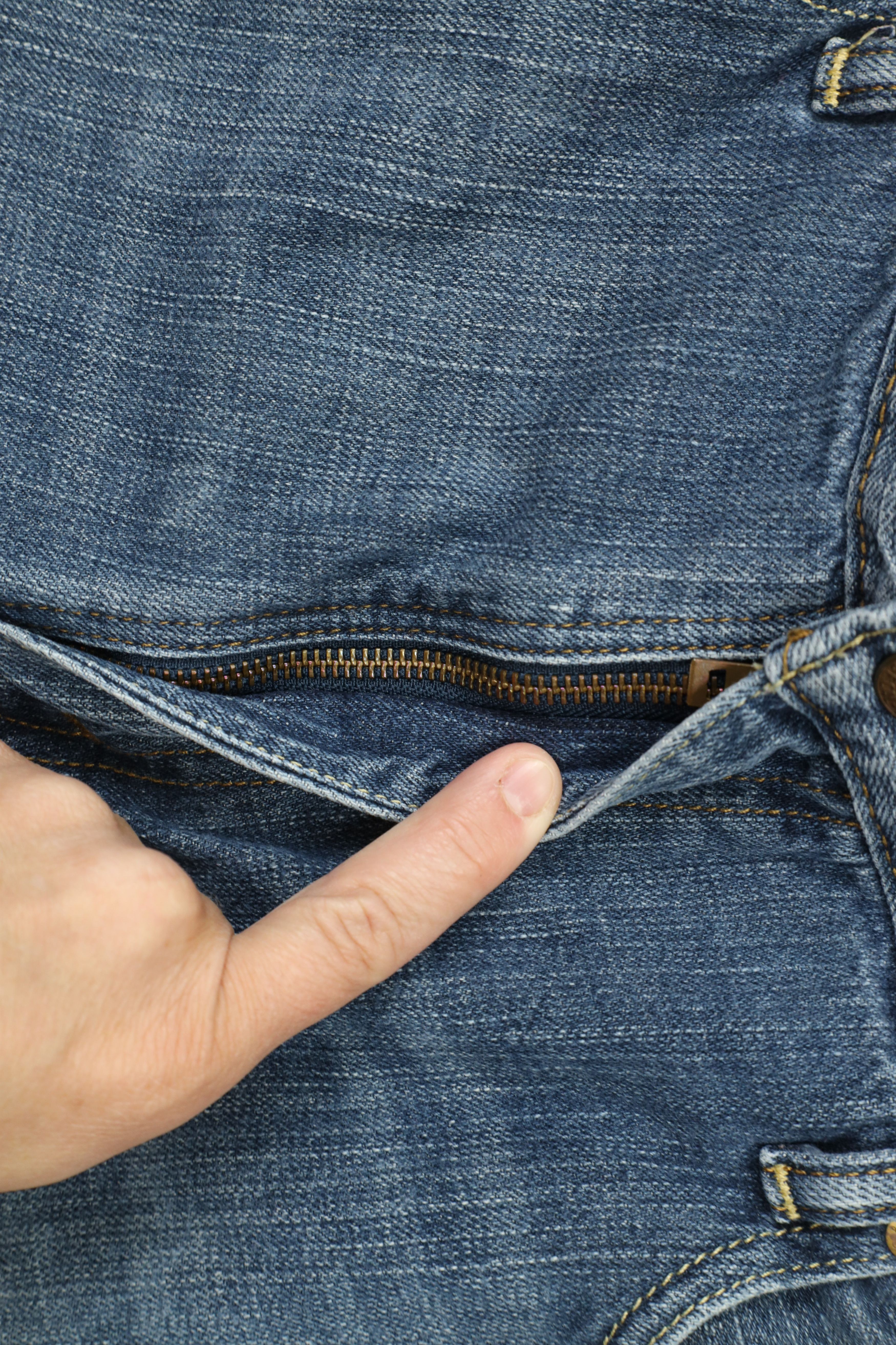 Levi's × Vintage Vintage Y2K Levis 569 Loose Fit Straight Wide Leg Jeans Size US 36 / EU 52 - 6 Thumbnail