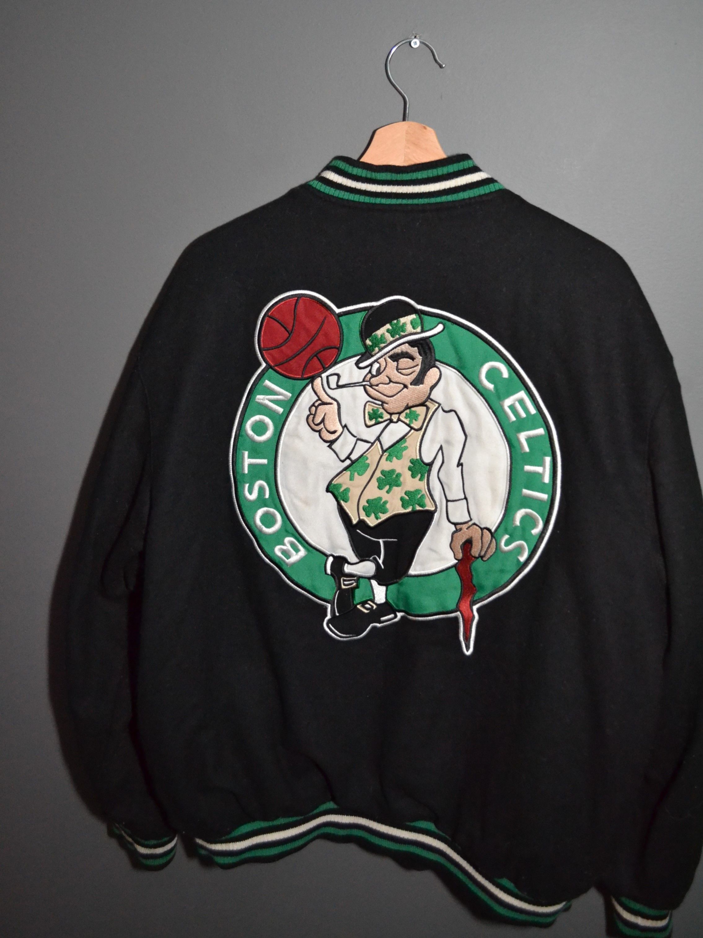 Jeff Hamilton × NBA × Vintage Vintage Jeff Hamilton Boston Celtics Reversible Logo XL Size US XL / EU 56 / 4 - 1 Thumbnail