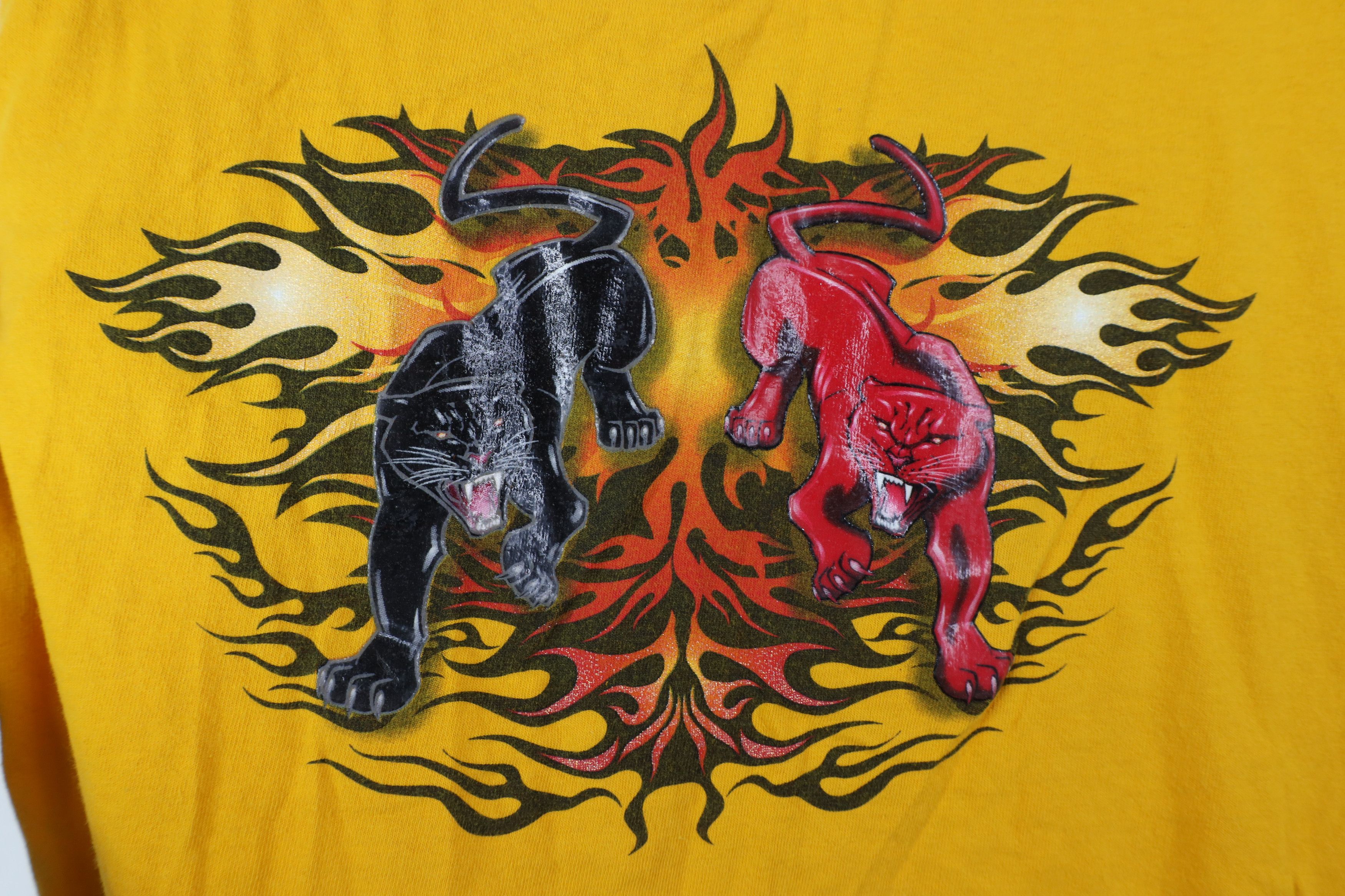 Vintage Vintage 90s Y2K Streetwear Tribal Fire Flames T-Shirt Size US S / EU 44-46 / 1 - 4 Thumbnail