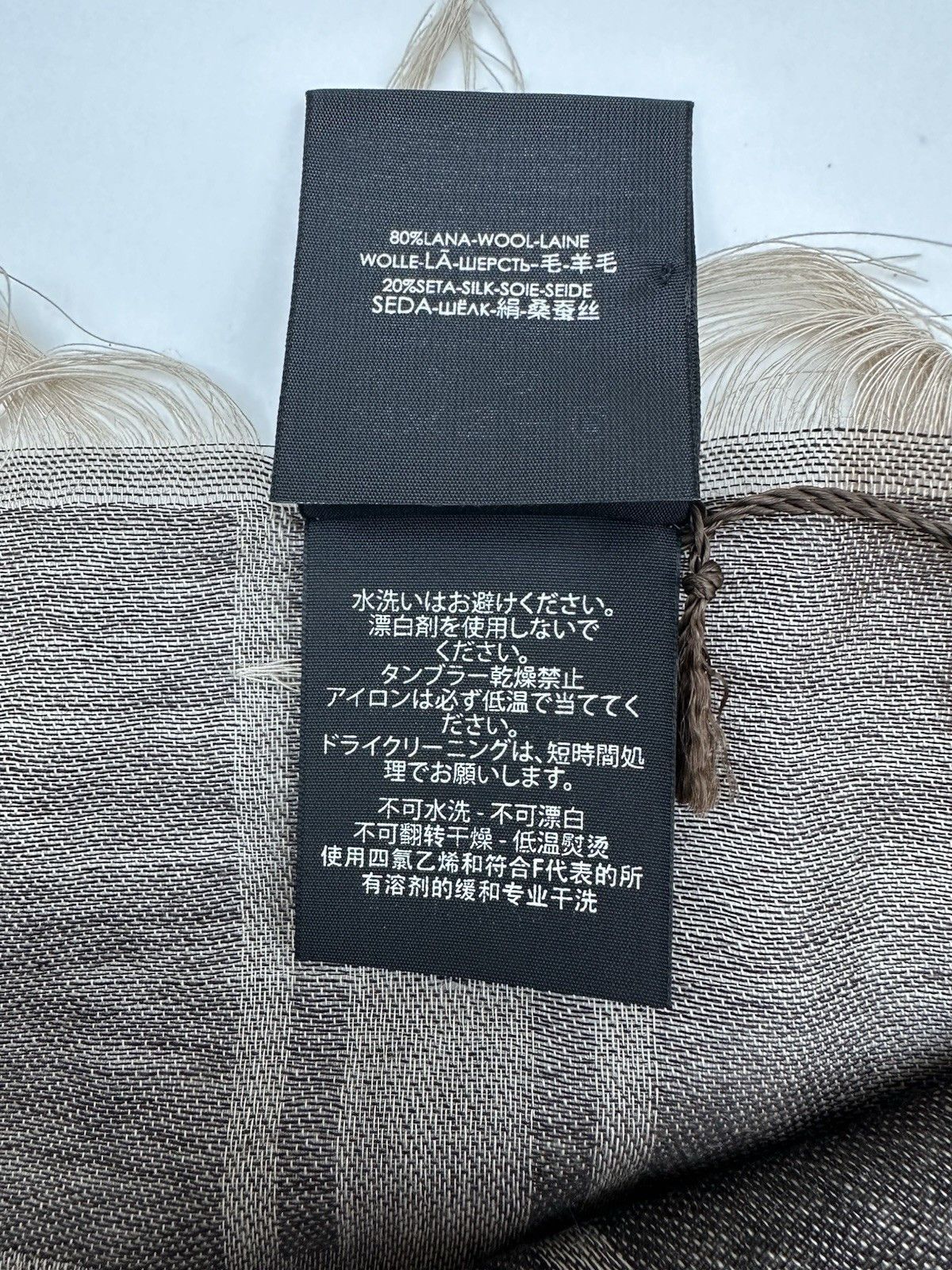 Gucci New Gucci Scarves 140x140cm Woll -Silk Size ONE SIZE - 10 Thumbnail