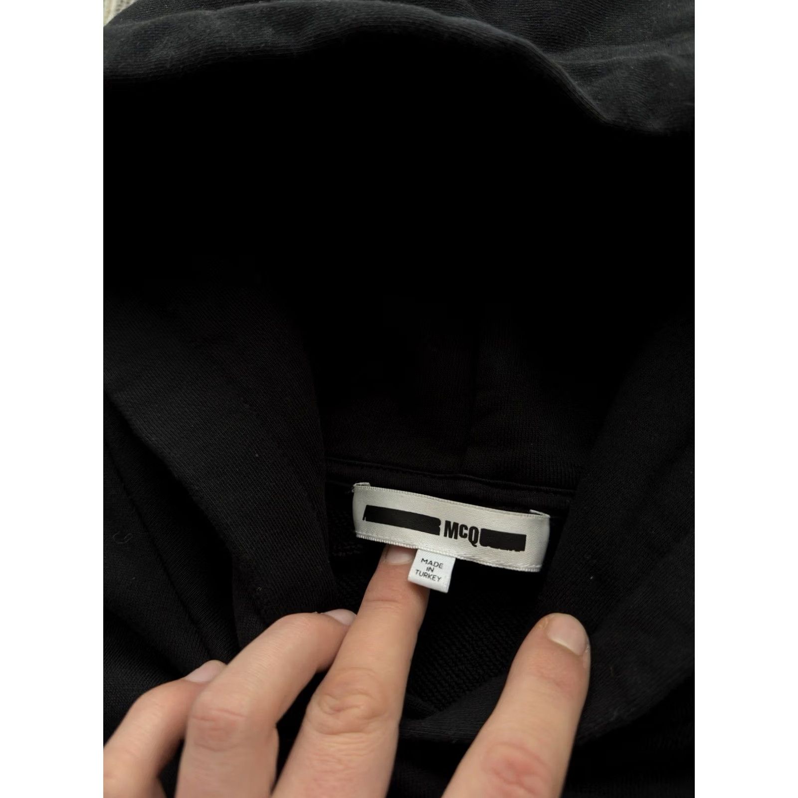 Alexander McQueen VINTAGE Alexander McQueen MCQ Big Logo Black Hoodie Men L Size US L / EU 52-54 / 3 - 6 Thumbnail