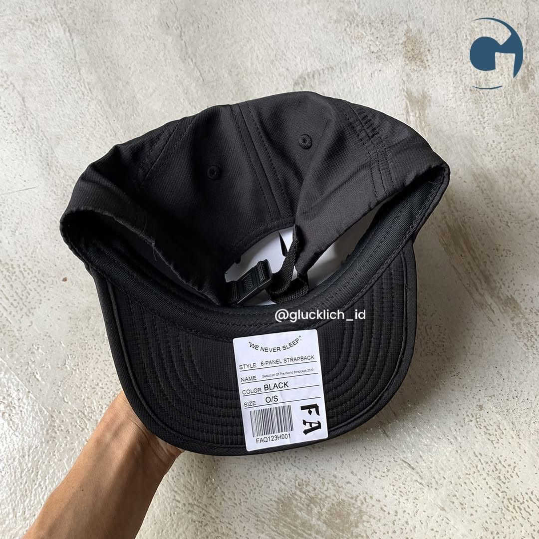 Fucking Awesome Fucking Awesome, Seduction of The World Strapback Black Size ONE SIZE - 4 Thumbnail
