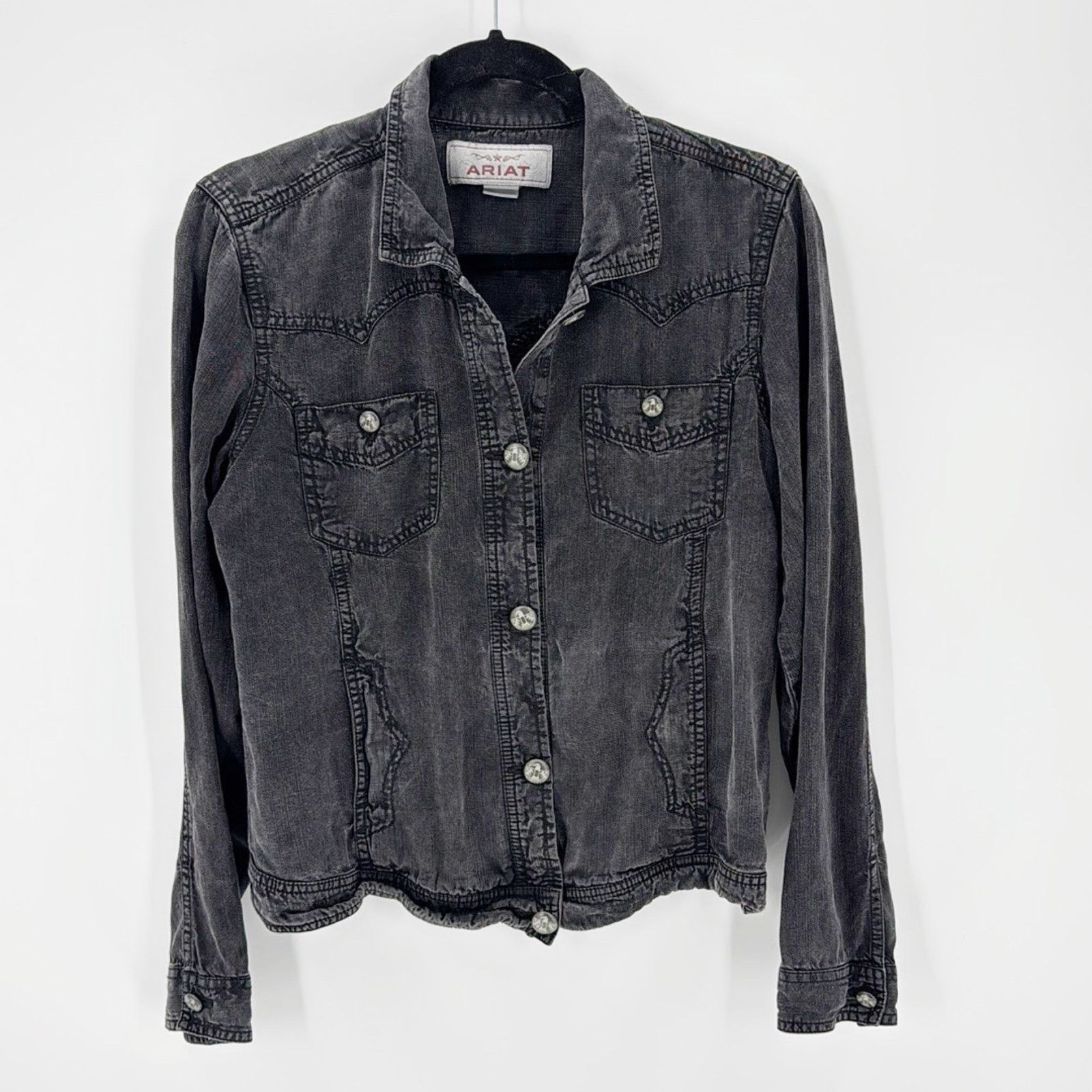 Ariat Ariat lightweight shacket indigenous accent buttons sz S Size M / US 6-8 / IT 42-44 - 1 Thumbnail