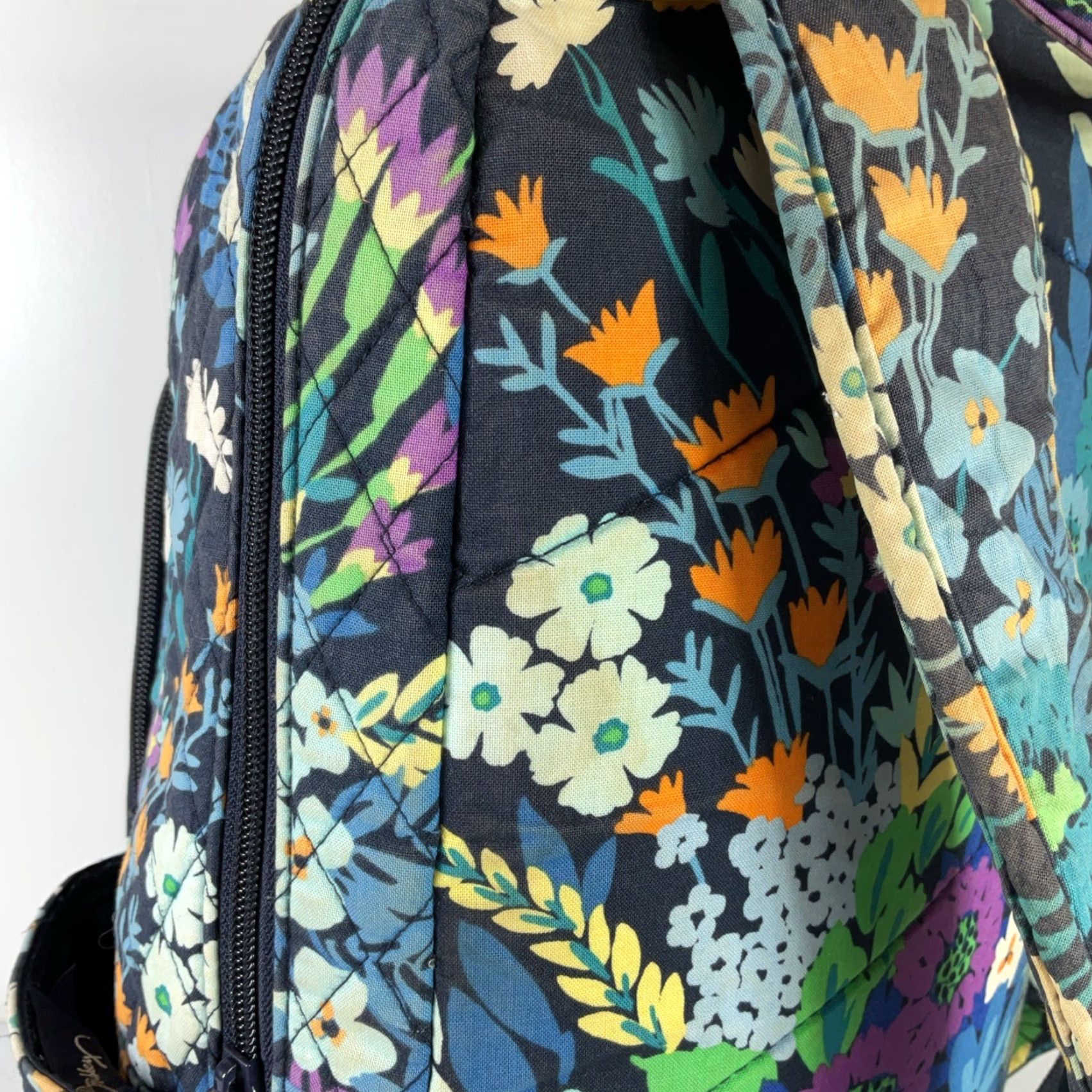 Vera Bradley Essential Large Backpack Blue Floral Spring  display picture 1