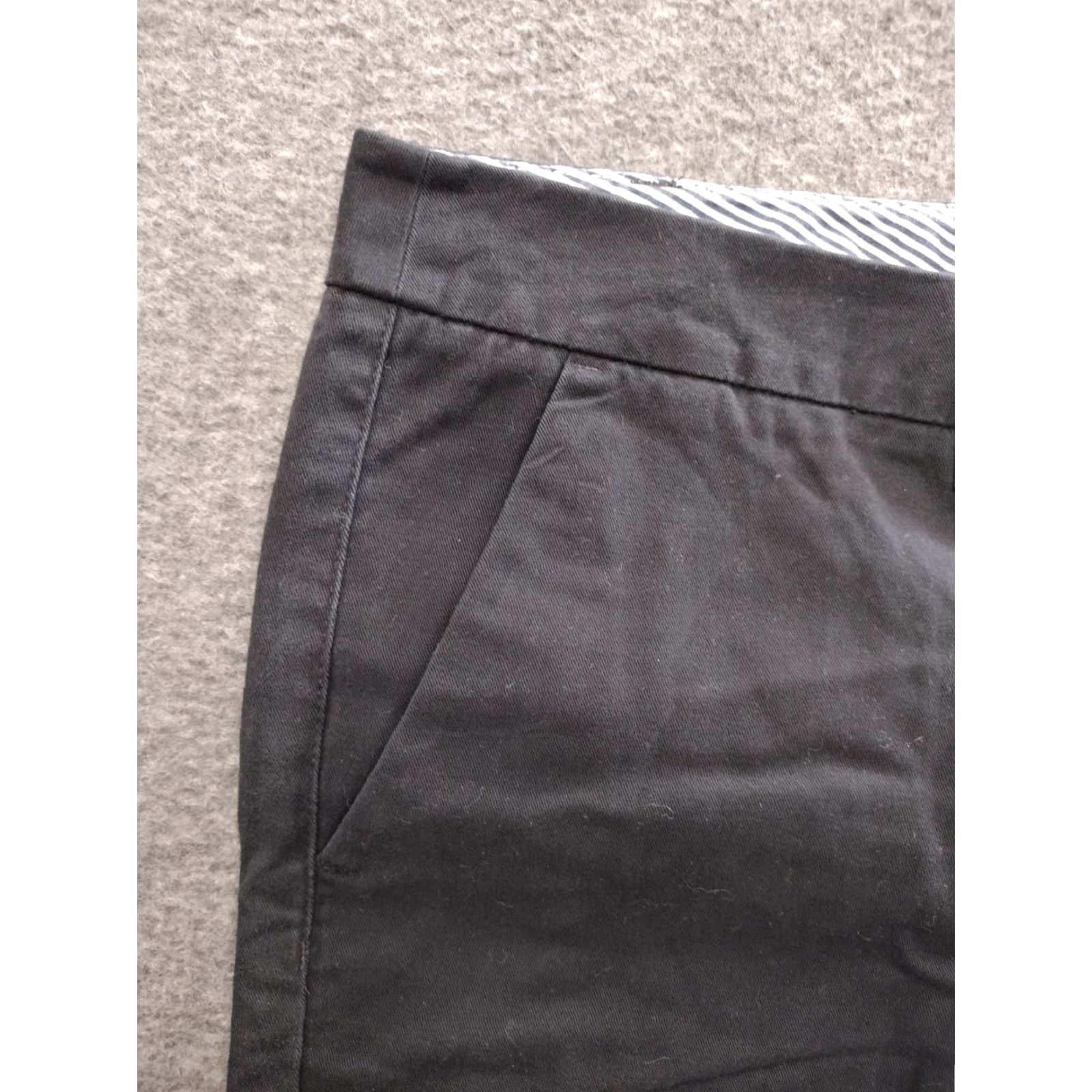 Vintage Unbranded Women's Chino Shorts 18W Black Cotton 100% - Casual 90s Rise Mid Button Zipper Flat Front Size 27" / US 4 / IT 40 - 6 Thumbnail