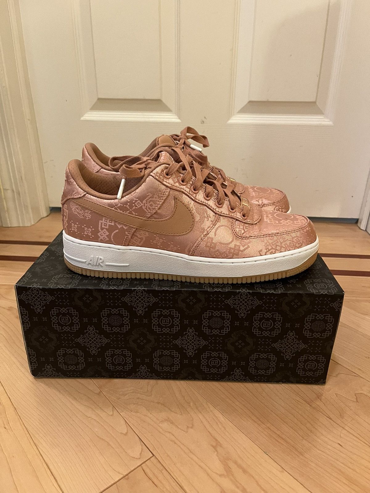 CLOT × Nike Nike Air Force 1 Clot AF1 Rose Gold Silk US 9.5 Size US 10 / EU 43 - 2 Thumbnail