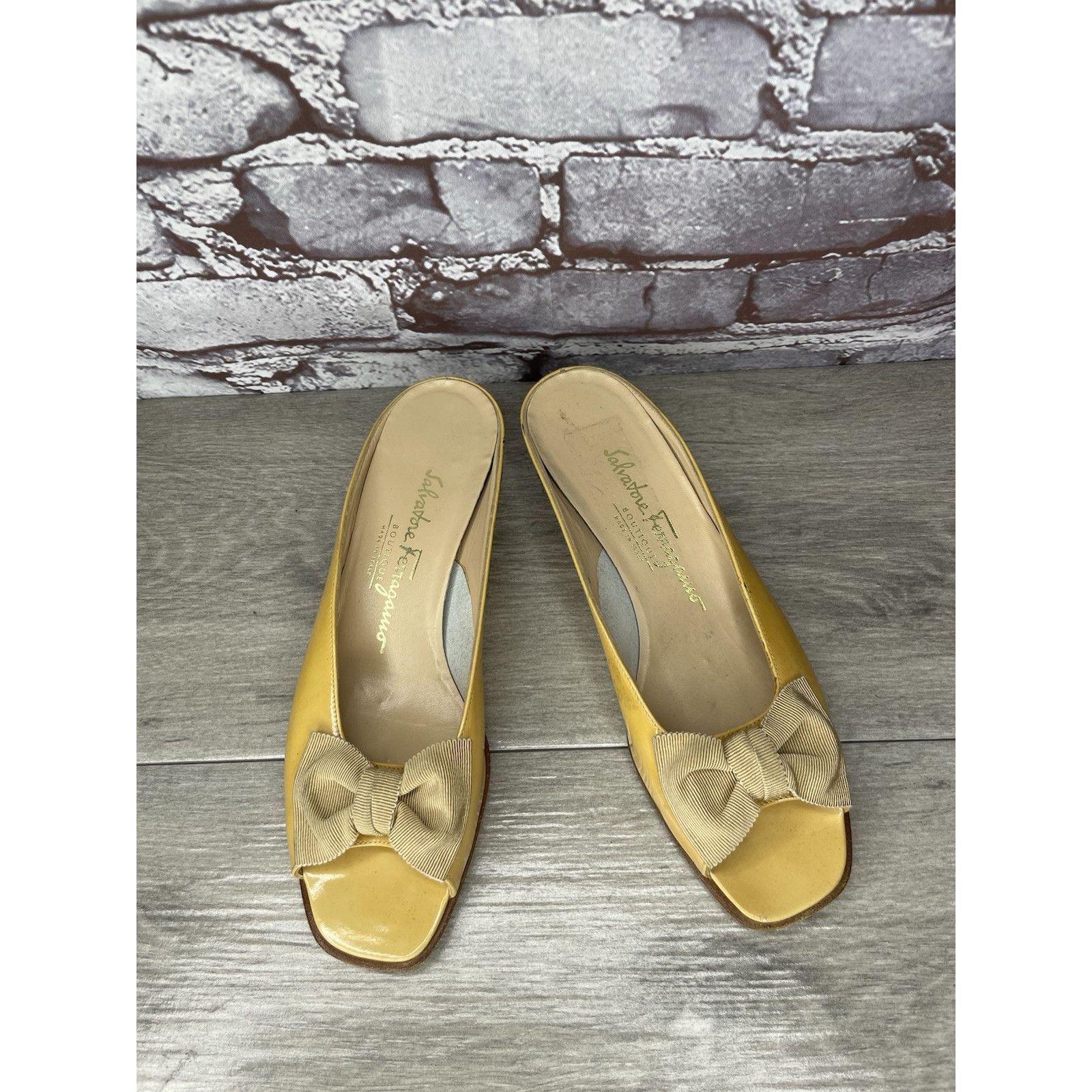 Salvatore Ferragamo Salvatore Ferragamo Yellow Patent Leather Slip On Heel Shoes Size US 7.5 / IT 37.5 - 11 Thumbnail