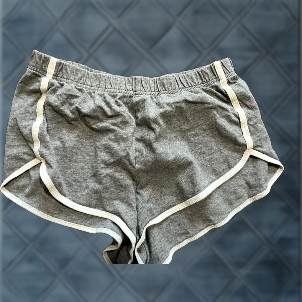 Vintage AERO Classic Retro Gray Shorts Women Medium Regular Fit Size 32" / US 10 / IT 46 - 1 Thumbnail