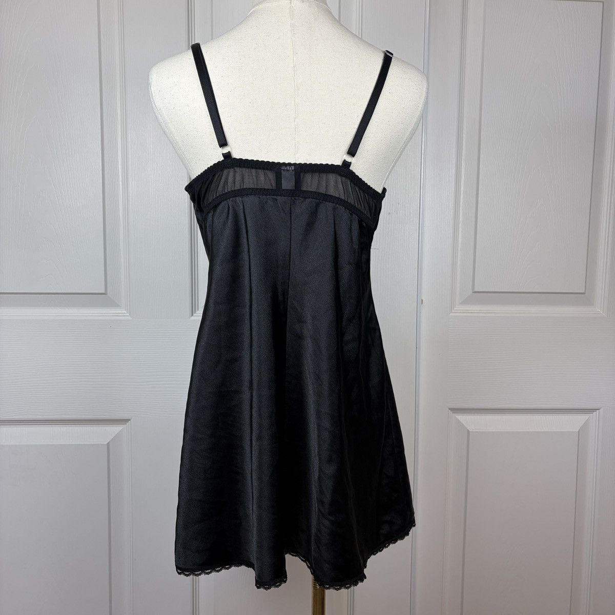 Apt. 9 Apt. 9 black and pink floral embroidered nightie Size M / US 6-8 / IT 42-44 - 2 Thumbnail