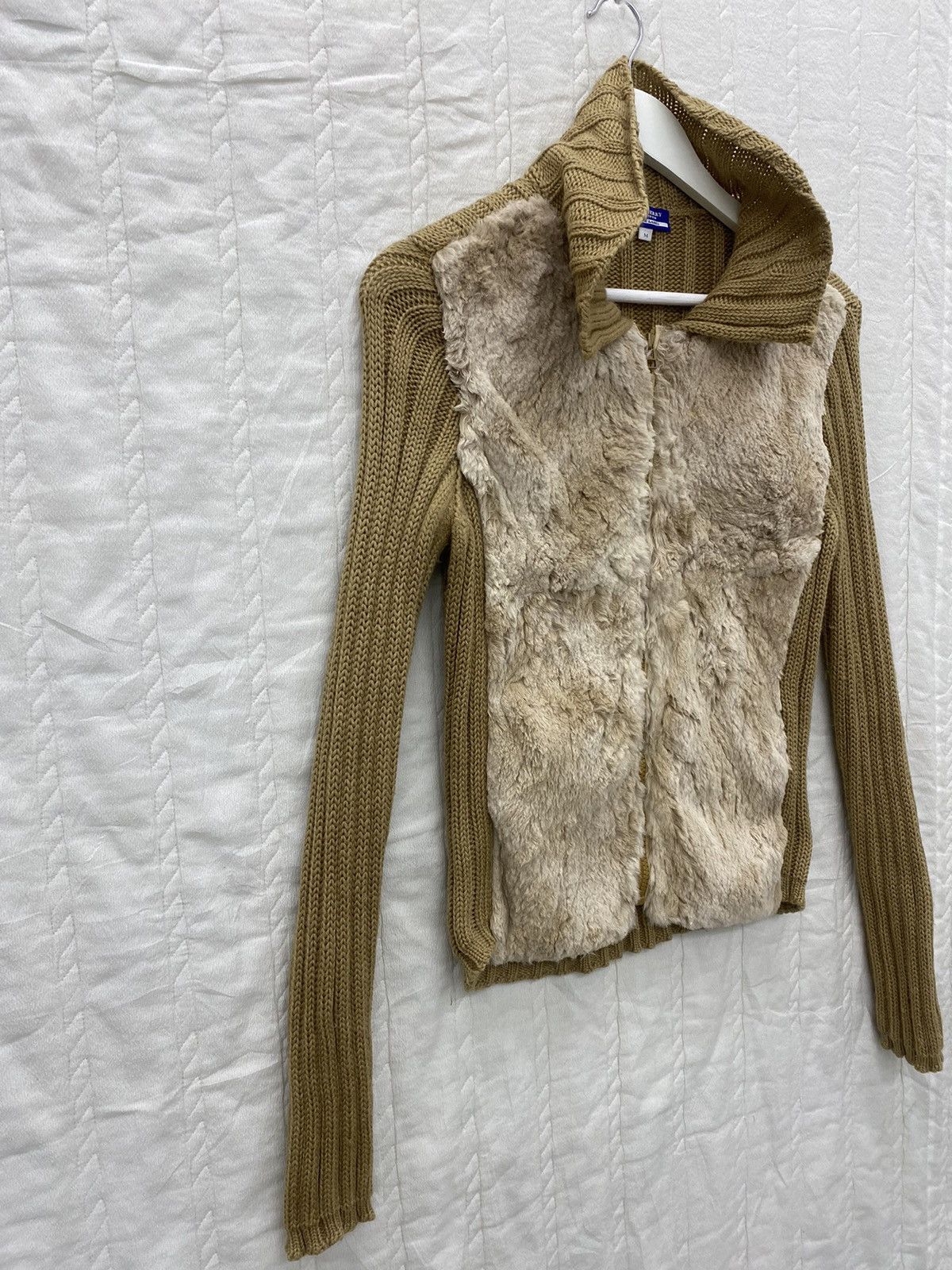 Burberry (N) BURBERRY CARDIGAN KNIT FUR Size M / US 6-8 / IT 42-44 - 3 Thumbnail