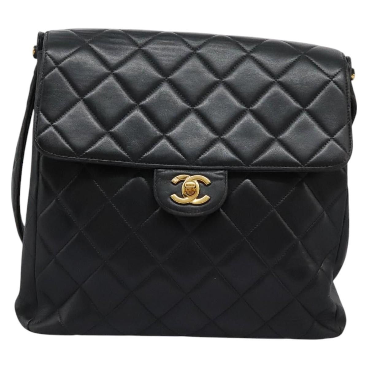 Chanel Classic Flap shoulder