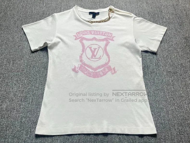 Louis Vuitton LV Pink Shield Logo White Short Sleeve. Size US S / EU 44-46 / 1 - 1 Thumbnail