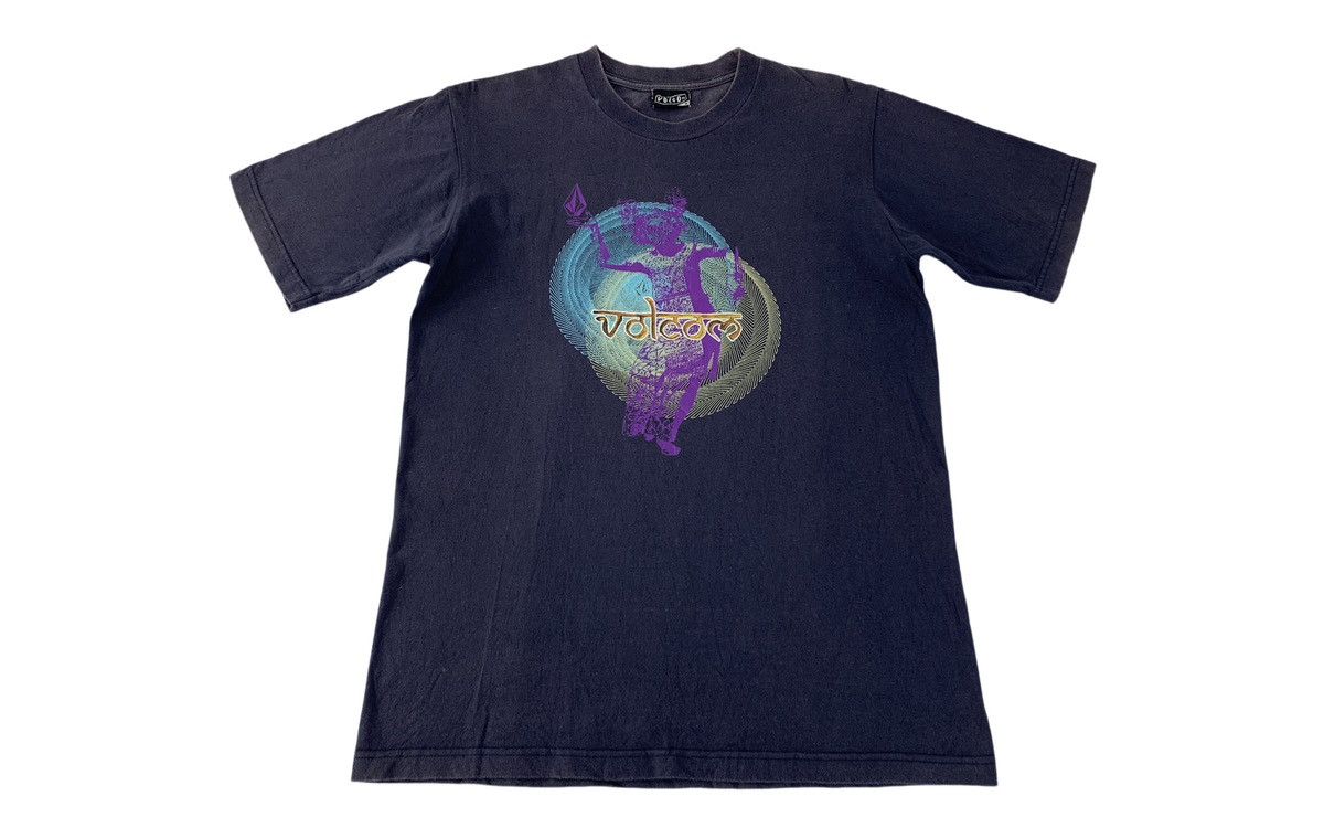Vintage 90s Volcom East Style Religion Ritual Dancing Girl Logo Tee Size US M / EU 48-50 / 2 - 1 Thumbnail