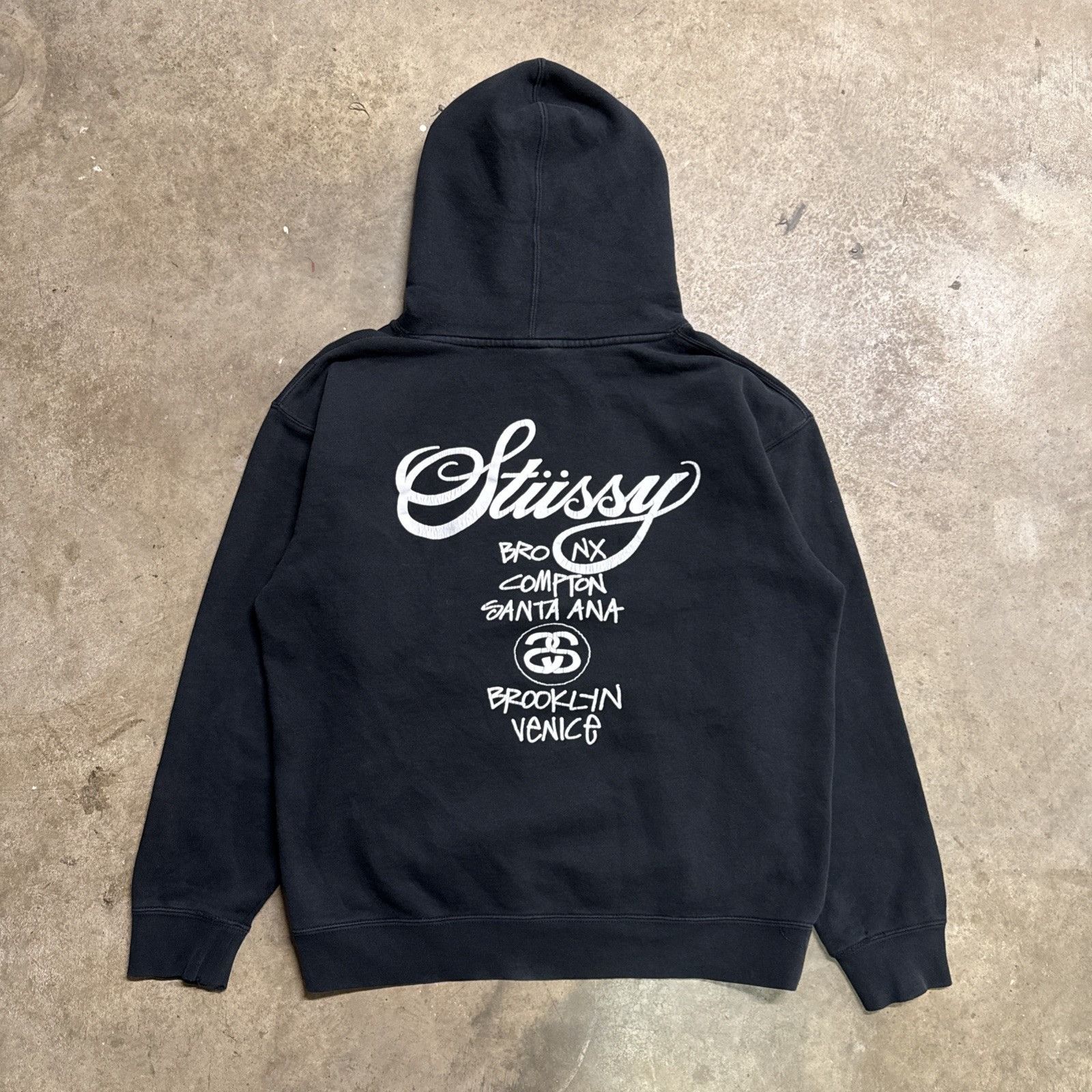 Stussy Vintage Stussy Hoodie Mens Medium Y2K Faded Surf Skate Size US M / EU 48-50 / 2 - 1 Thumbnail