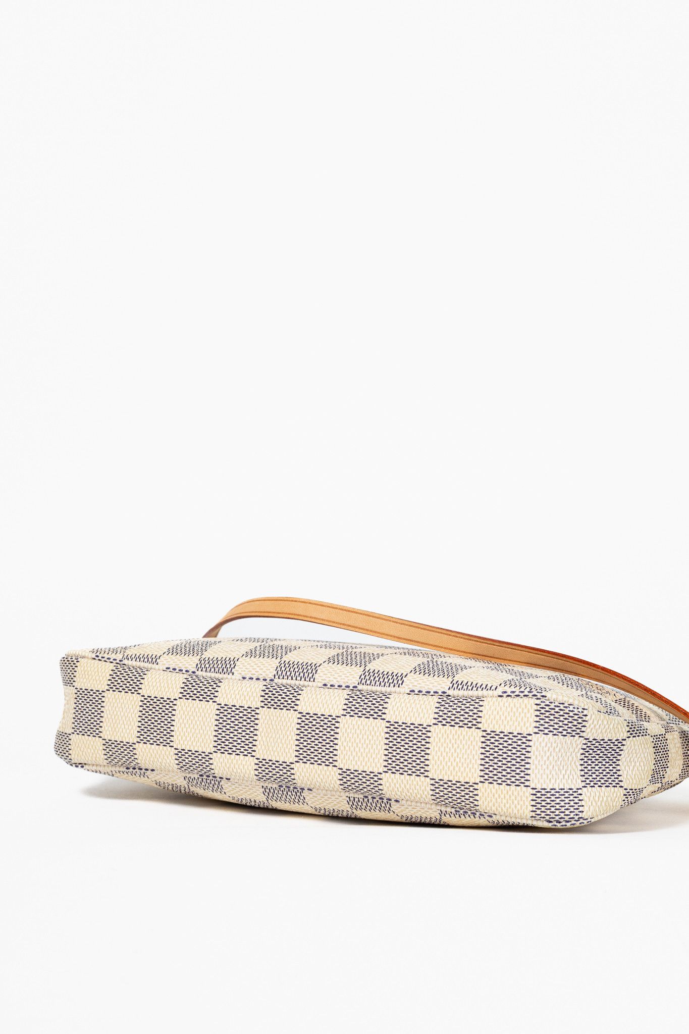 Louis Vuitton Louis Vuitton Damier Azur Canvas Pochette Accessoires Size ONE SIZE - 5 Thumbnail