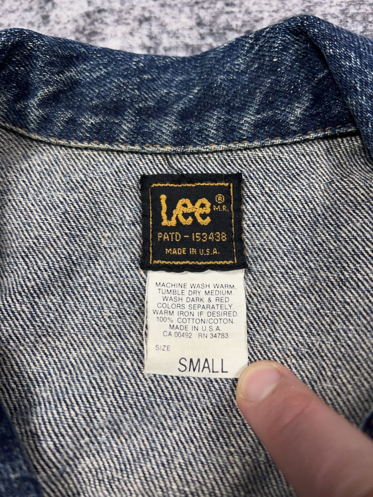Lee × Vintage Vintage 90s Lee Denim Trucker Jacket Size US S / EU 44-46 / 1 - 3 Thumbnail