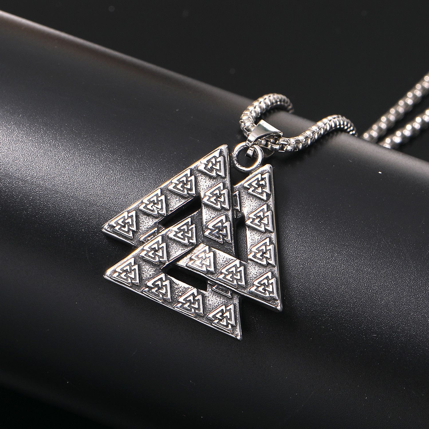 Jewelry Nordic Retro Triangle Necklace Size ONE SIZE - 1 Preview