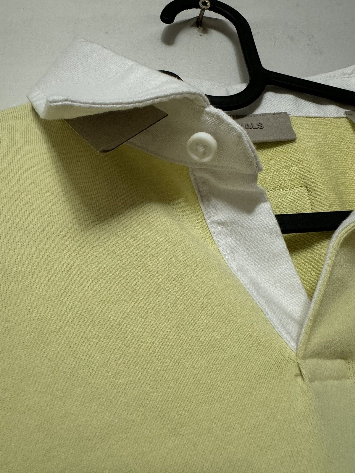 Fear of God Fear of God Essentials 1977 Rugby L/S SZ Large Canary💥 Size US L / EU 52-54 / 3 - 9 Thumbnail