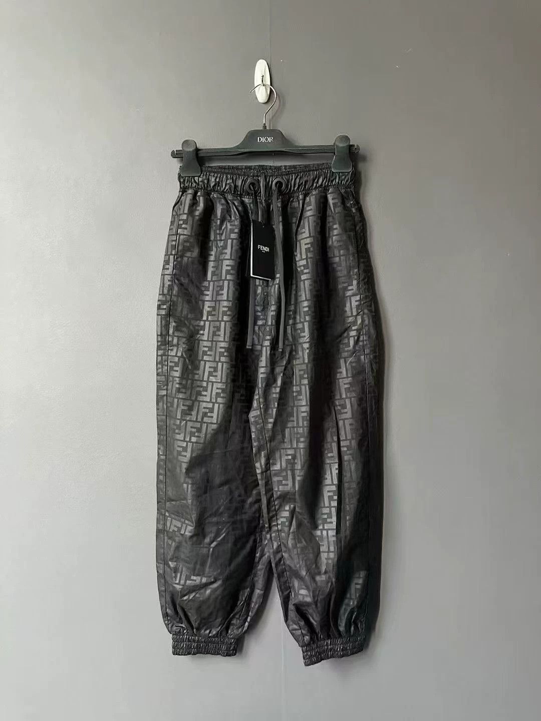 Fendi Fendi All Over Print Sweatpants XS New Size 25" / US 0 / IT 36 - 1 Thumbnail