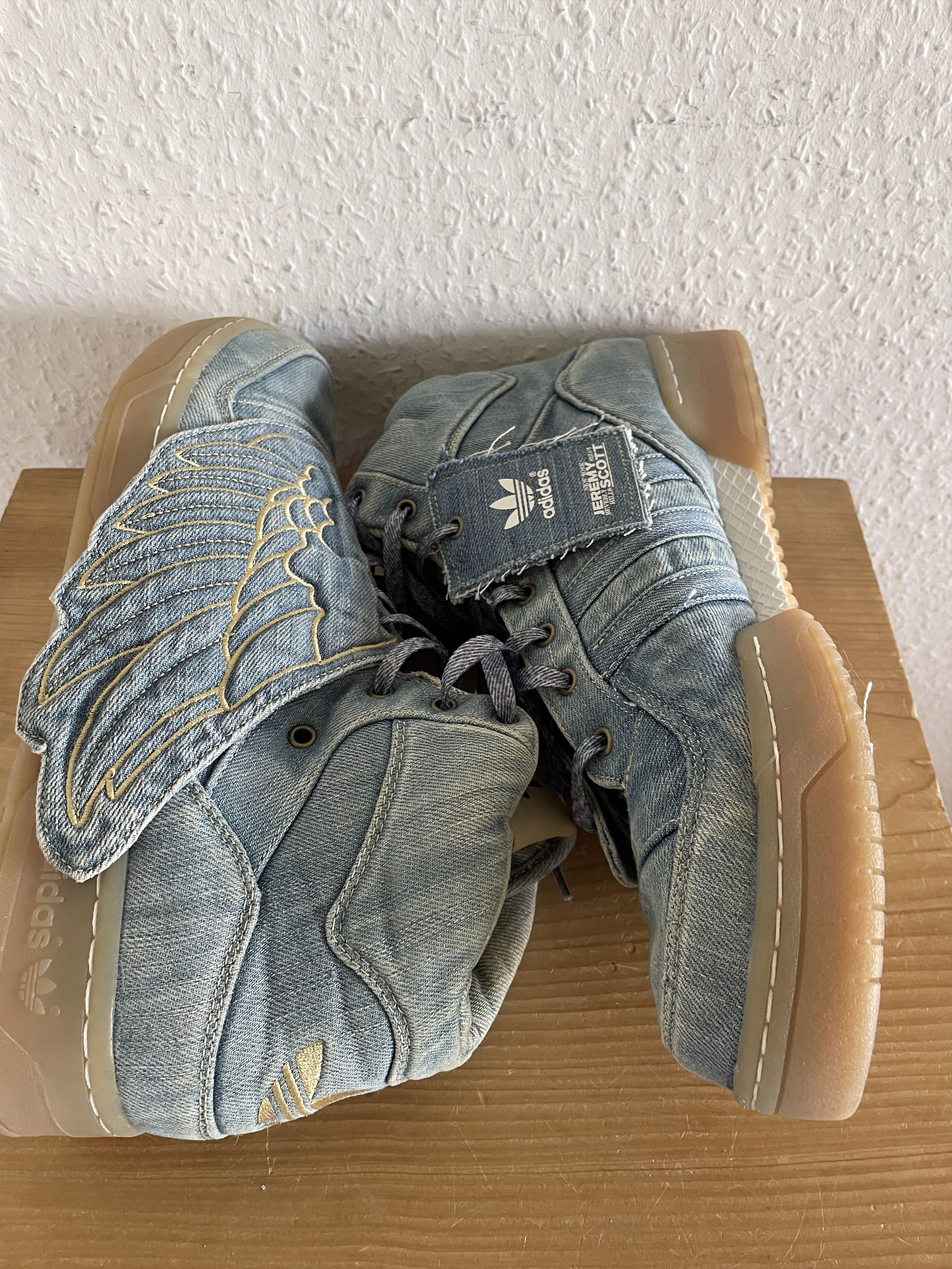Adidas × Jeremy Scott JS Denim Wings Sneakers Size US 12.5 / EU 45-46 - 10 Thumbnail