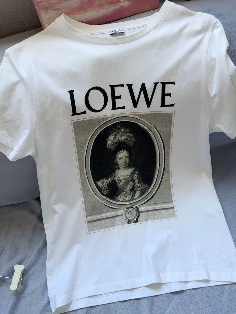 Loewe LOEWE T-shirt in short sleeves Size S / US 4 / IT 40 - 2 Thumbnail