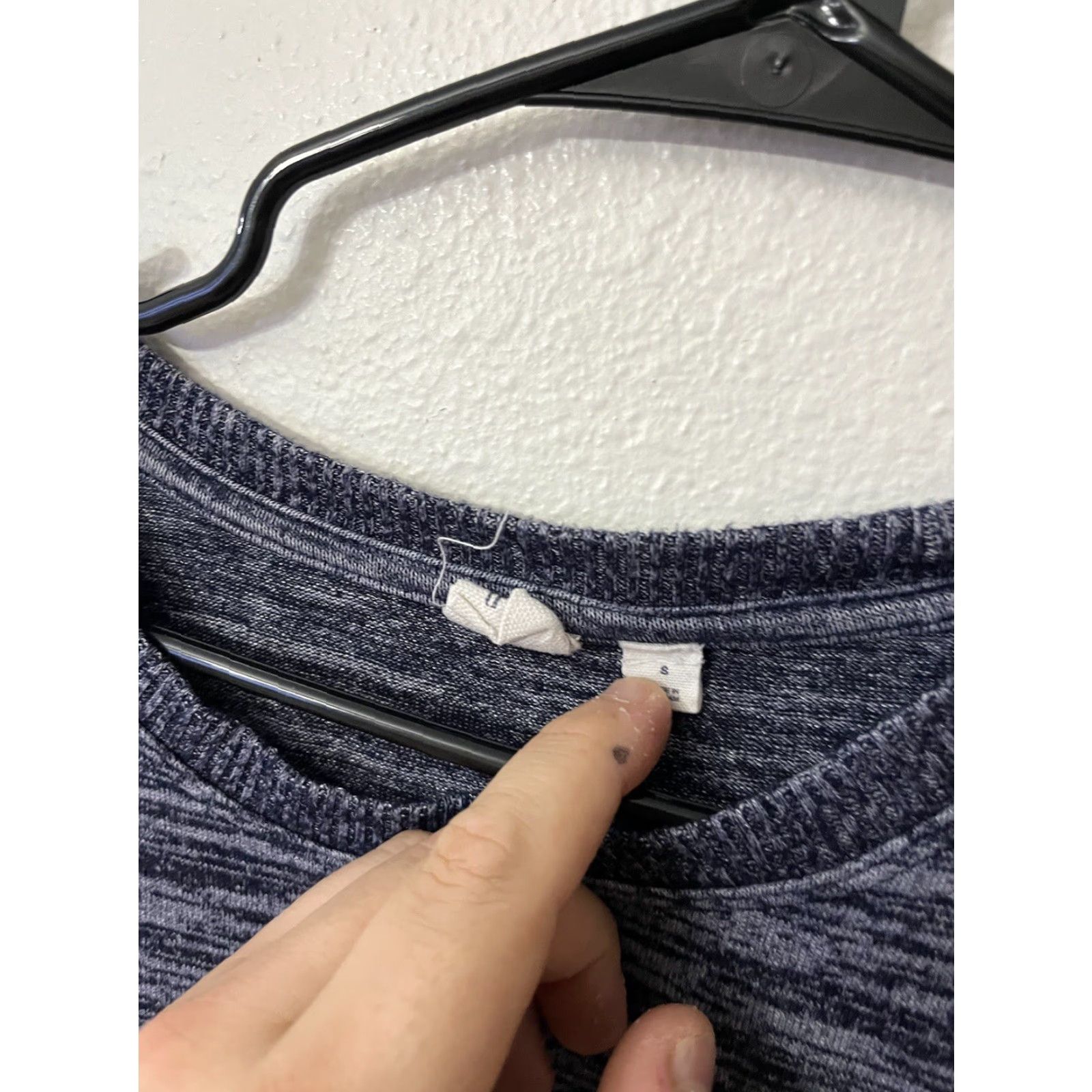 Gap GAP Women's Solid Long Sleeve Crew Neck T-Shirt Small Blue Size S / US 4 / IT 40 - 3 Thumbnail