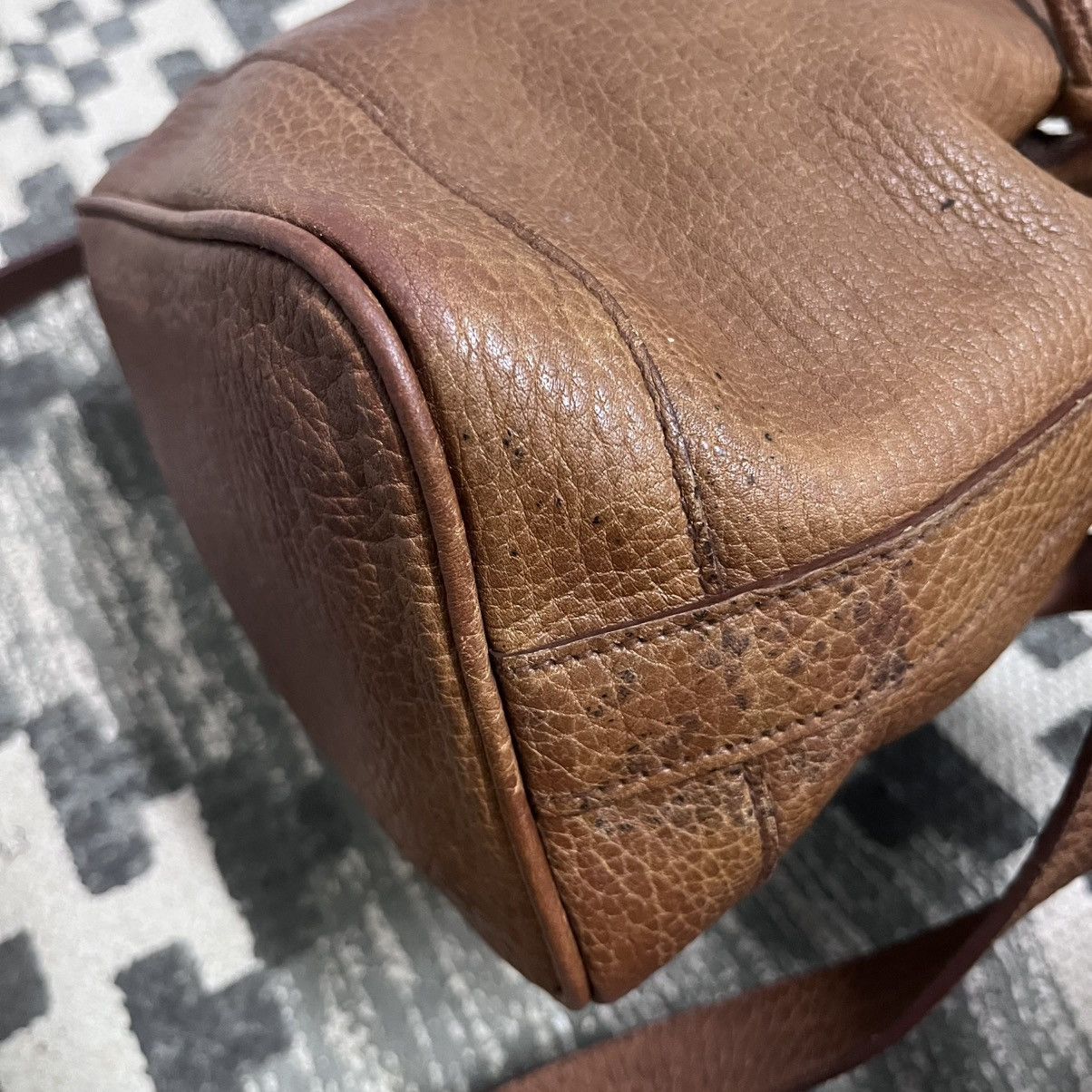 Polo Ralph Lauren Authentic Vintage Polo by Ralph Lauren Leather Bucket Bag Size ONE SIZE - 6 Thumbnail