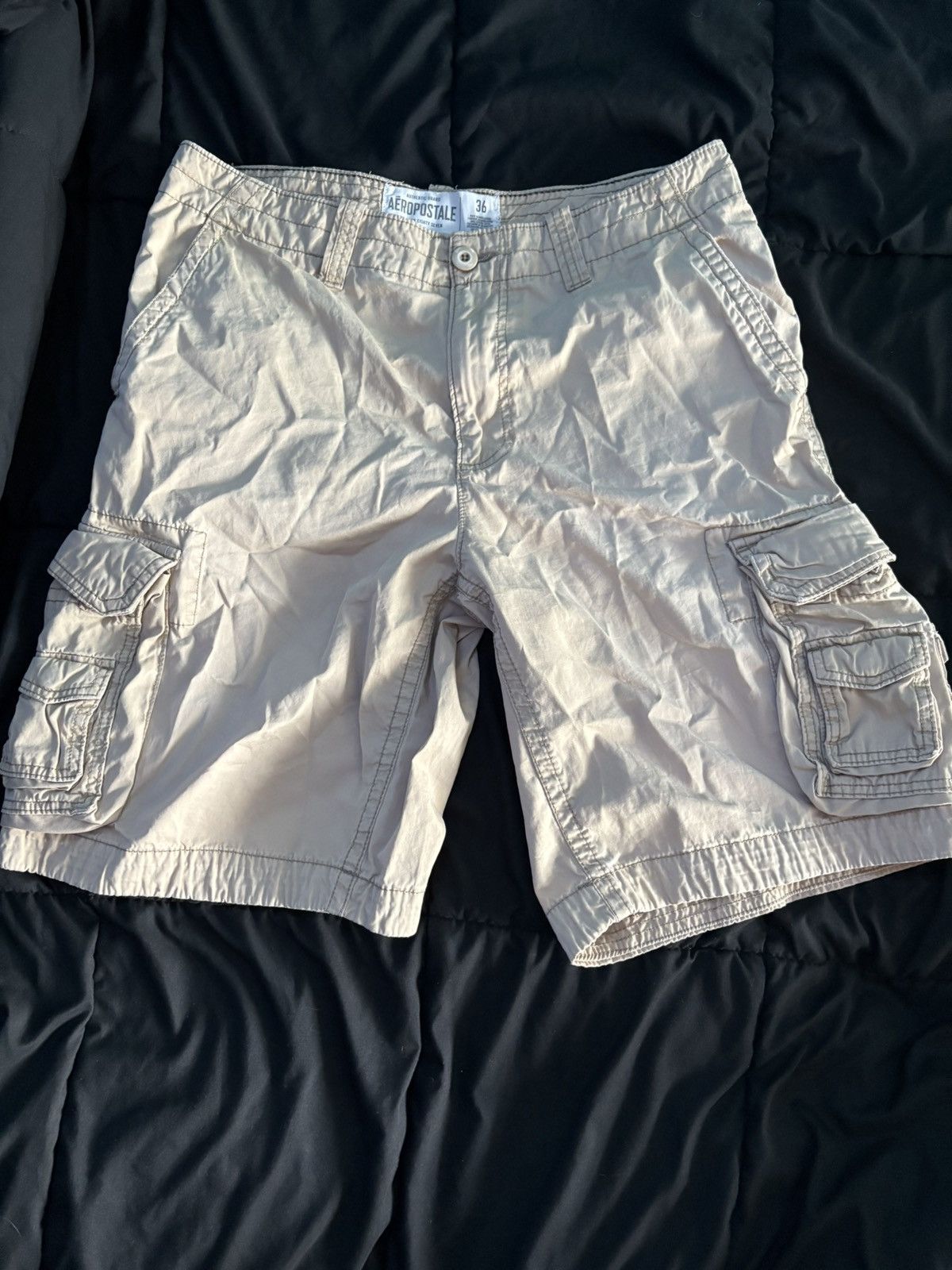 Vintage Baggy beige cargo shorts Size US 34 / EU 50 - 1 Thumbnail