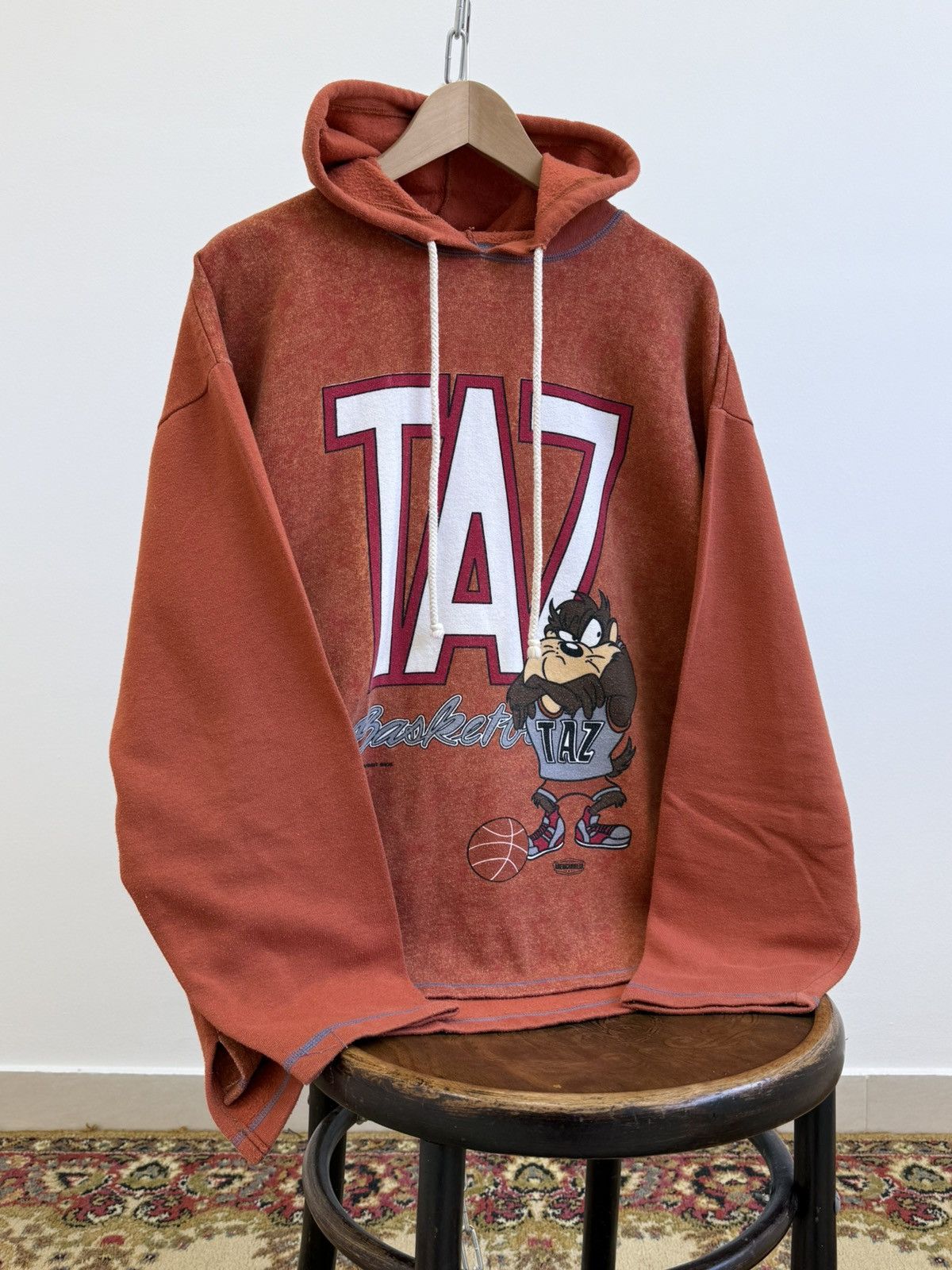Cartoon Network Vintage 1996 Taz Looney Tunes Graphic Hoodie Size US L / EU 52-54 / 3 - 1 Thumbnail