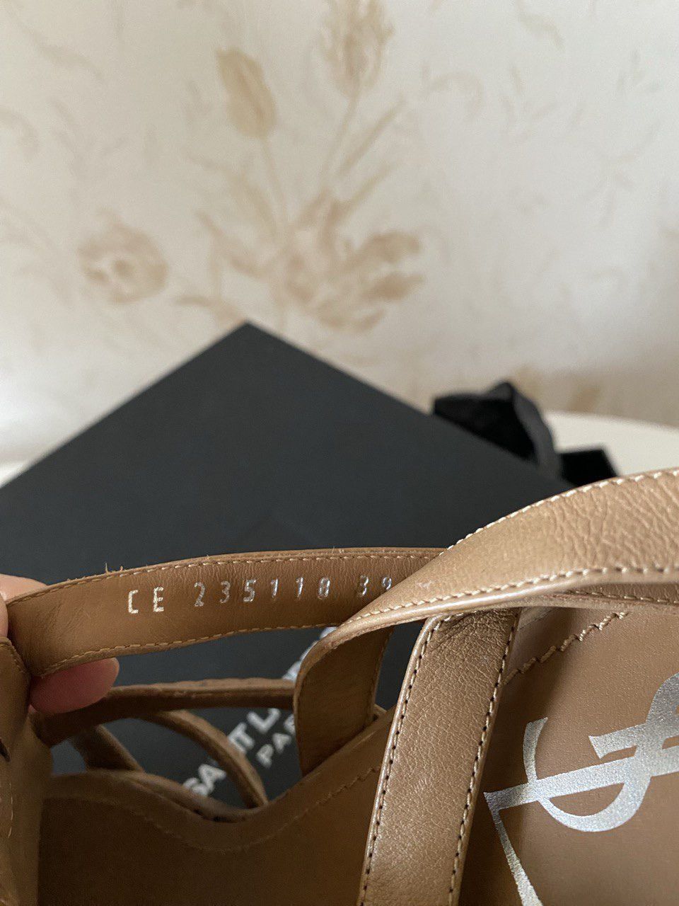 Yves Saint Laurent Leather sandals Yves Saint Laurent Size US 9 / IT 39 - 3 Thumbnail