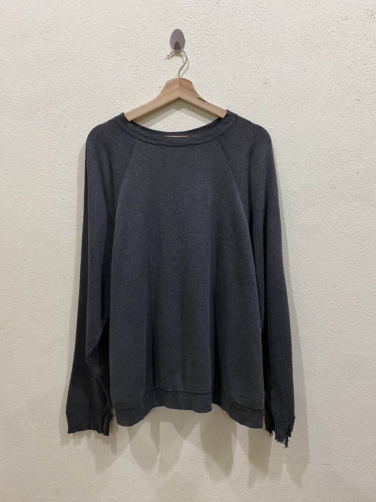 Hanes × Vintage Vintage Hanes Faded Plain Sweatshirt Size US L / EU 52-54 / 3 - 2 Thumbnail