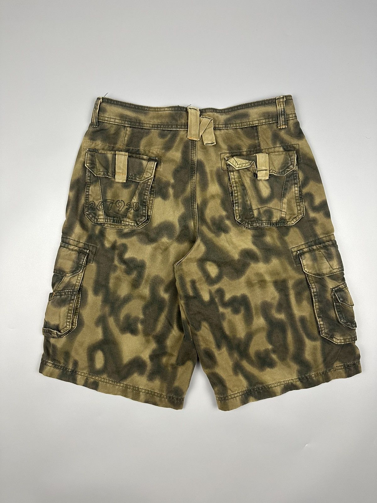 14th Addiction × If Six Was Nine Vialli Milano VL-267938 Camo Cargo Shorts Size US 32 / EU 48 - 2 Thumbnail