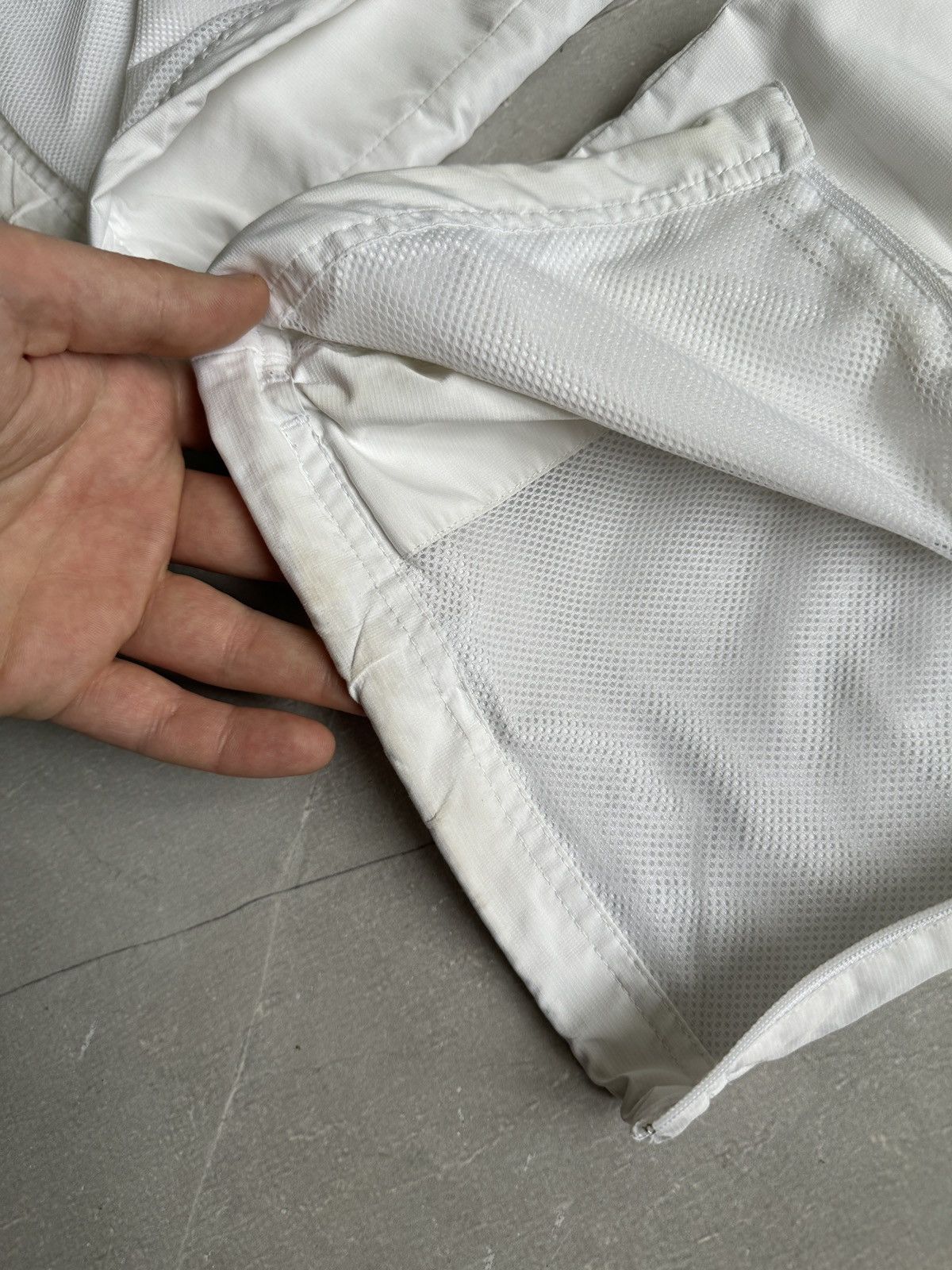 Nike 00s Nike Vintage Tracksuit Nylon Pants Small Swoosh Baggy Size US 30 / EU 46 - 6 Thumbnail